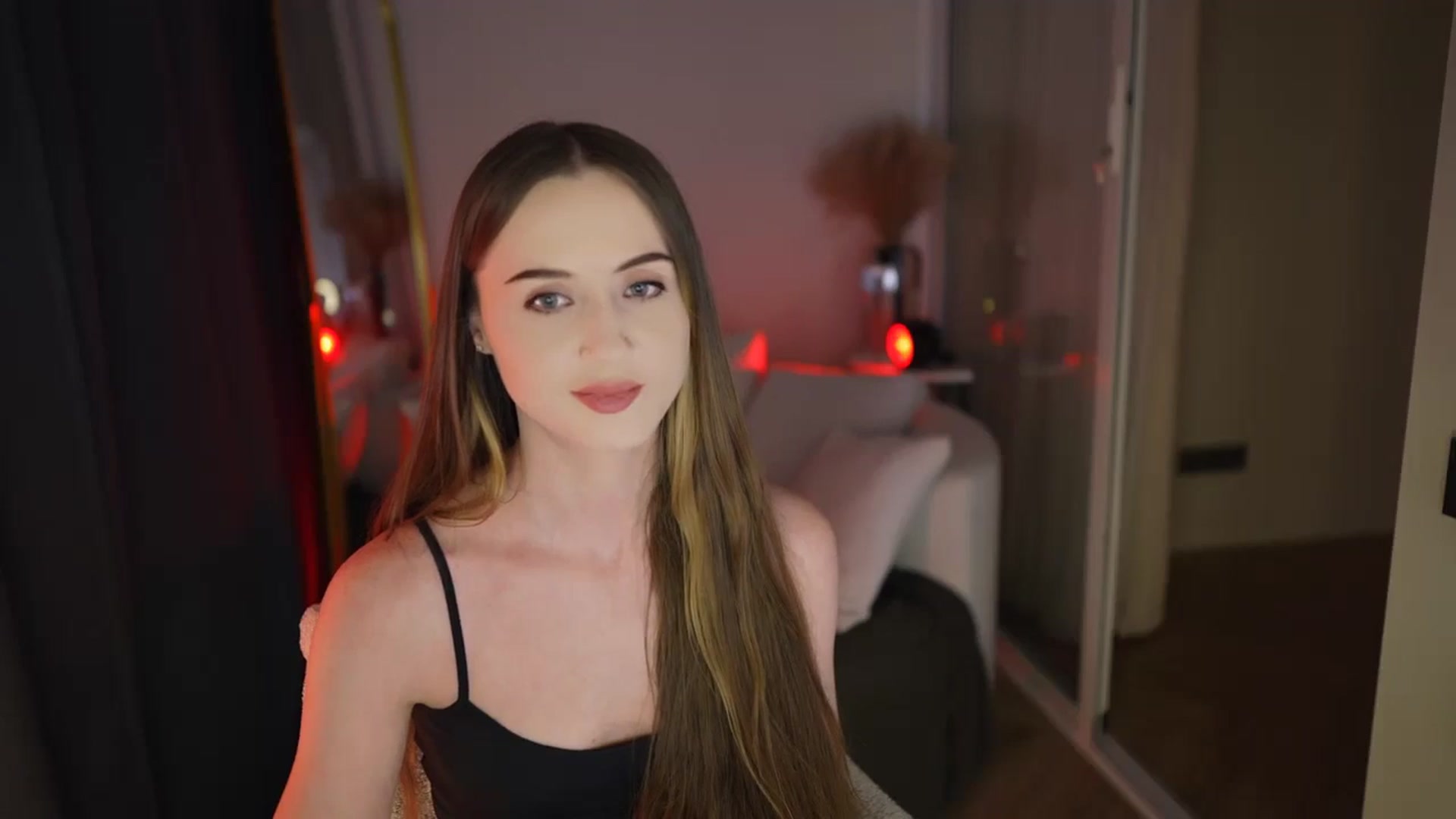 Gallery image thumbnail from Innocent_Soul's myfreecams stream on, 01/16/2026, 22:52 image 7 of 20