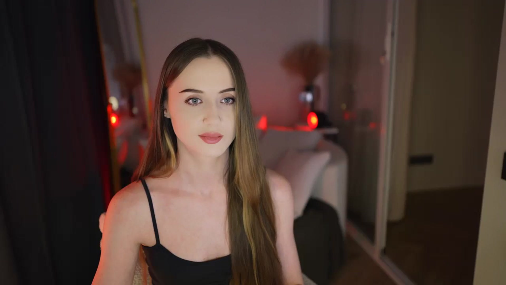 Gallery image thumbnail from Innocent_Soul's myfreecams stream on, 01/16/2026, 22:52 image 5 of 20