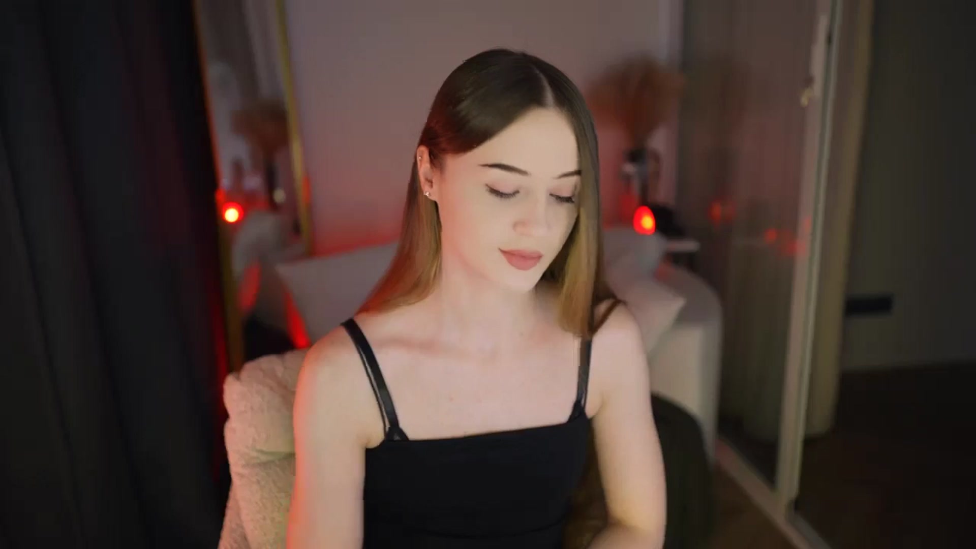 Gallery image thumbnail from Innocent_Soul's myfreecams stream on, 01/20/2026, 13:30 image 11 of 20