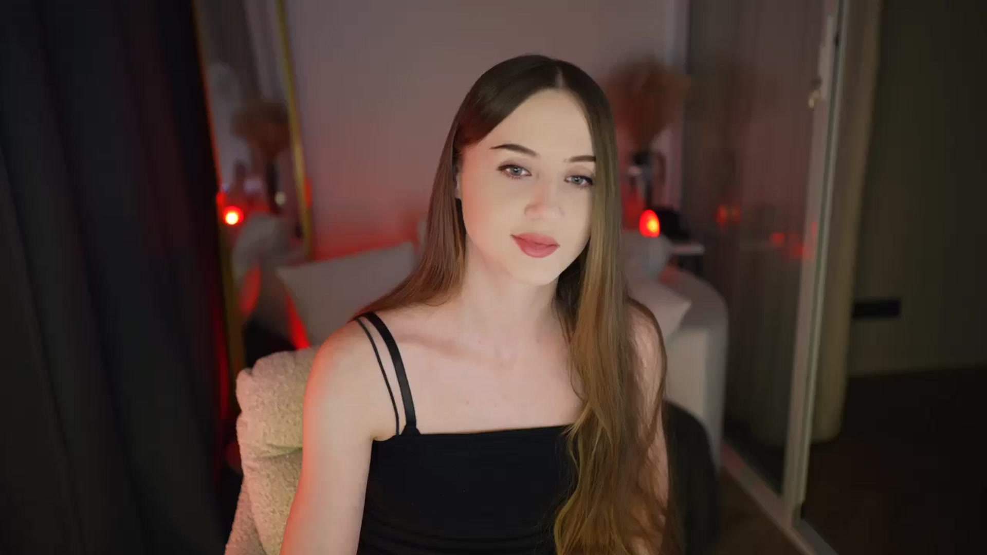 Gallery image thumbnail from Innocent_Soul's myfreecams stream on, 01/20/2026, 15:06 image 4 of 20