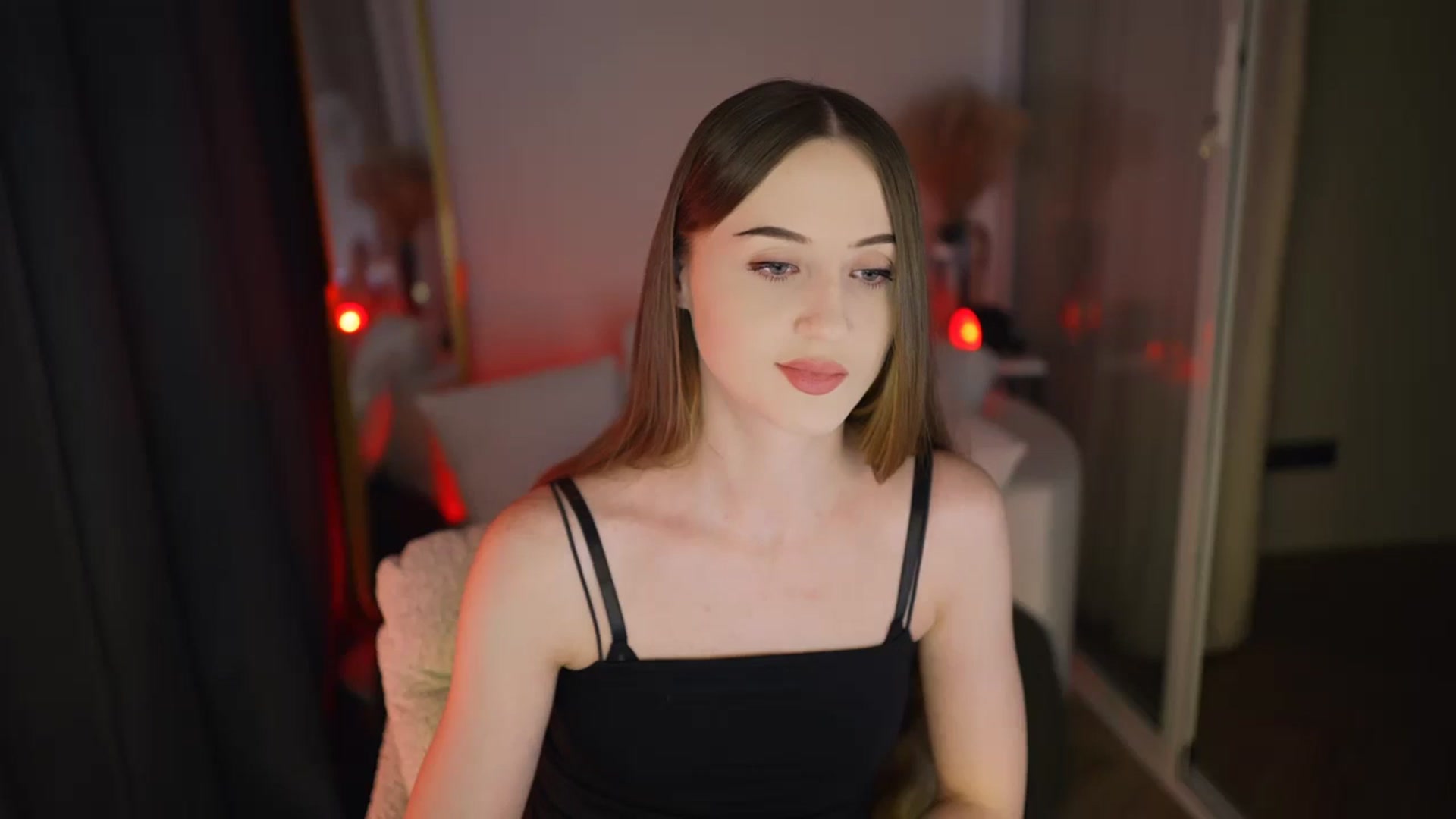 Gallery image thumbnail from Innocent_Soul's myfreecams stream on, 01/20/2026, 15:25 image 13 of 20