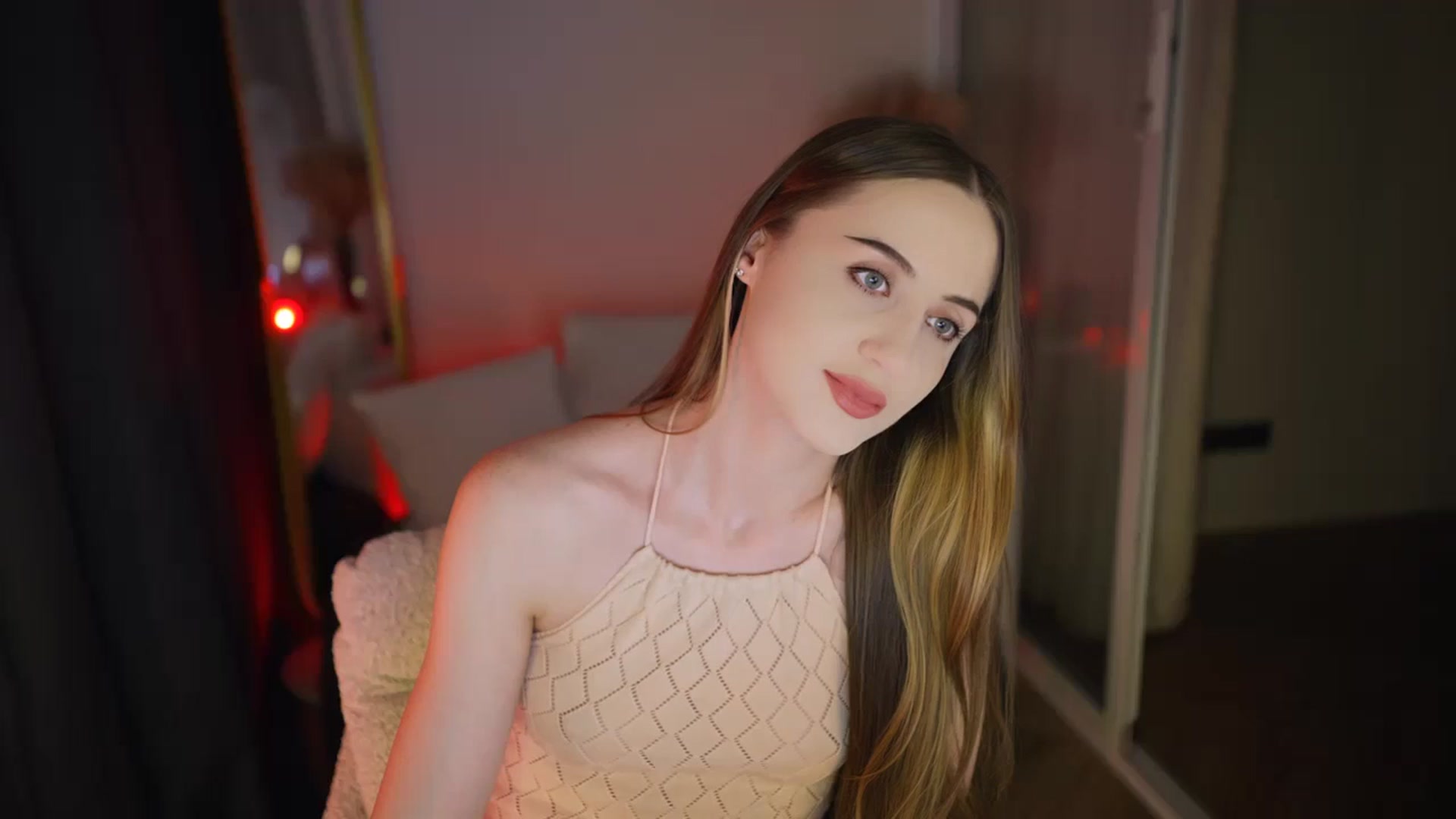 Gallery image thumbnail from Innocent_Soul's myfreecams stream on, 01/22/2026, 21:00 image 3 of 20