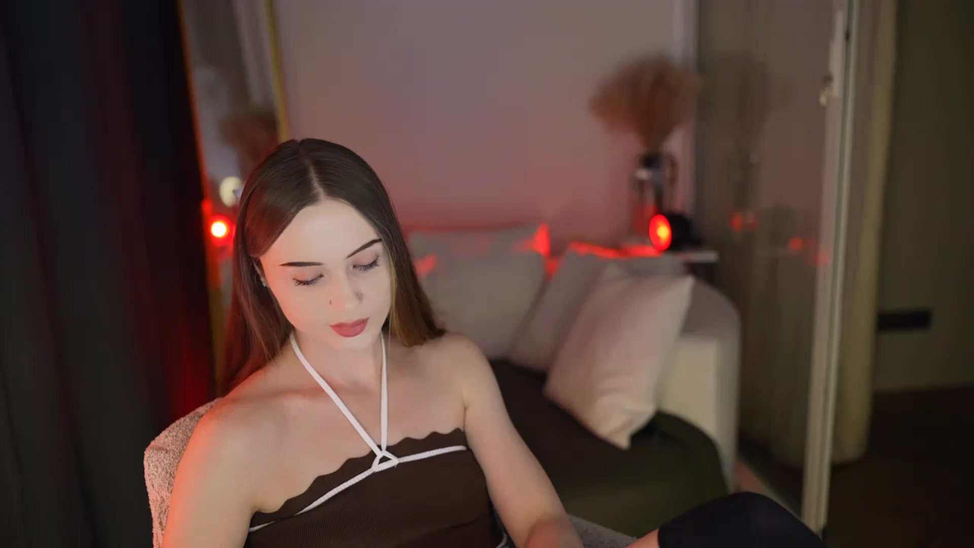 Gallery image thumbnail from Innocent_Soul's myfreecams stream on, 01/26/2026, 20:05 image 14 of 20