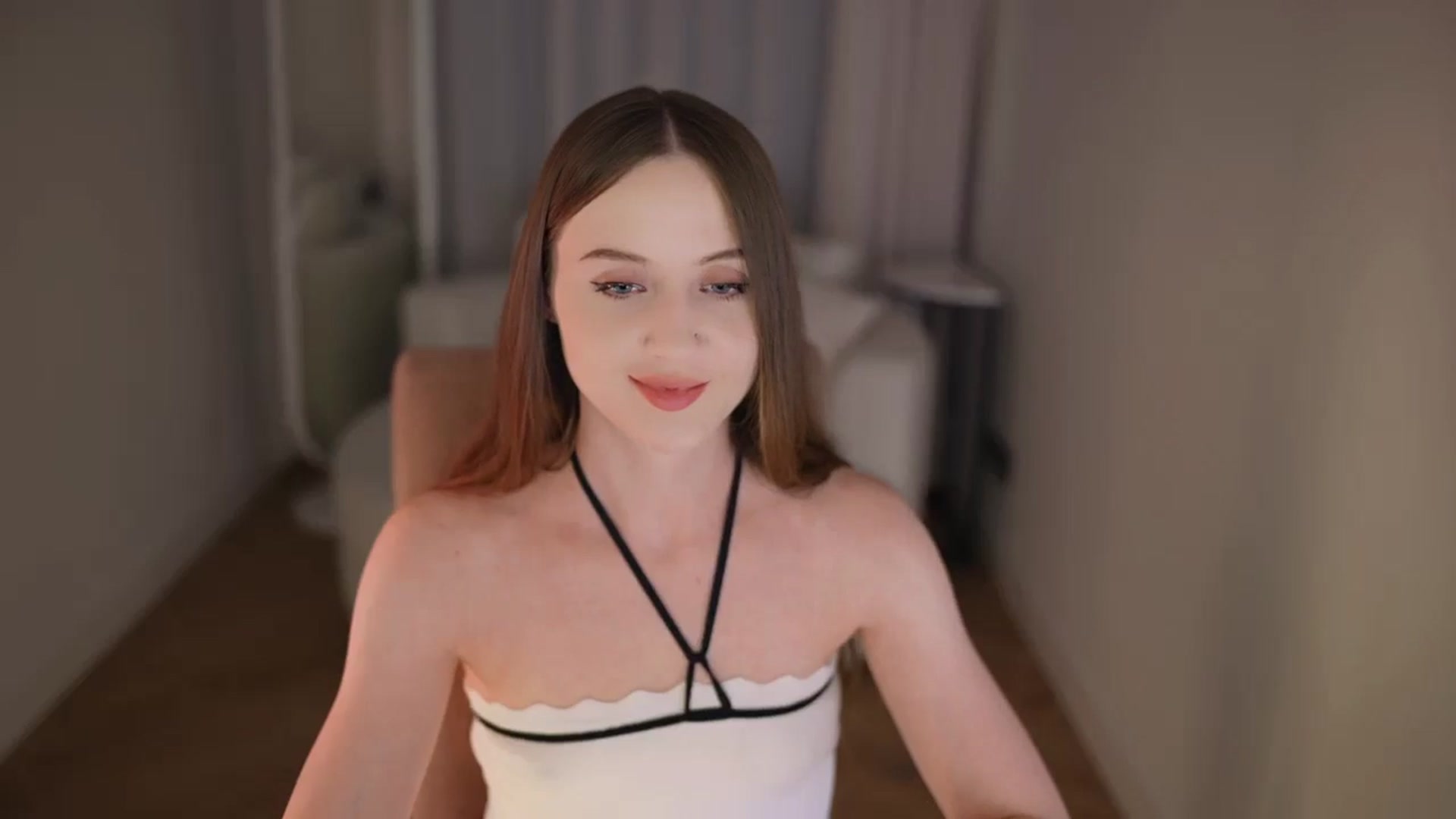 Gallery image thumbnail from Innocent_Soul's myfreecams stream on, 04/17/2026, 18:41 image 17 of 20