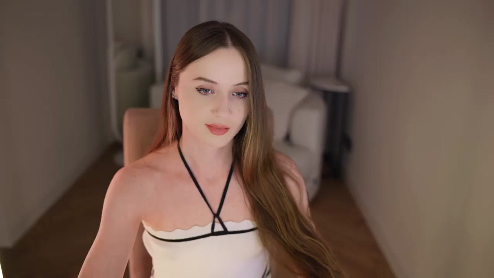 Gallery image thumbnail from Innocent_Soul's myfreecams stream on, 04/17/2026, 20:28 image 13 of 20