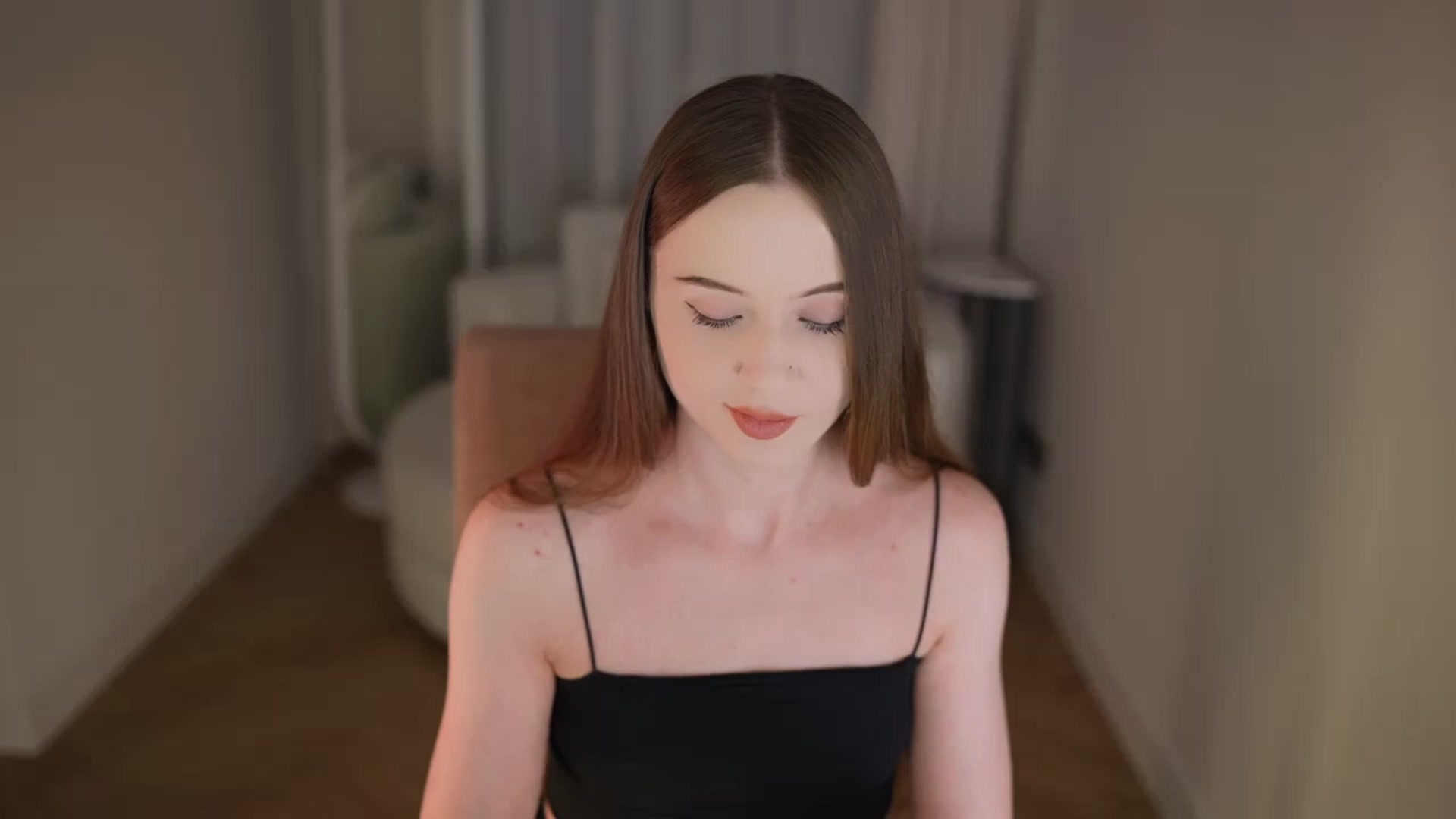 Gallery image thumbnail from Innocent_Soul's myfreecams stream on, 04/20/2026, 17:28 image 8 of 20