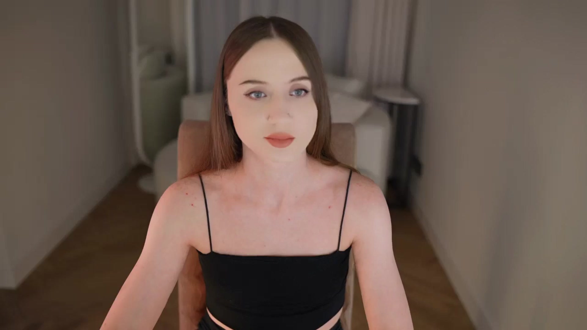 Gallery image thumbnail from Innocent_Soul's myfreecams stream on, 04/20/2026, 17:28 image 3 of 20