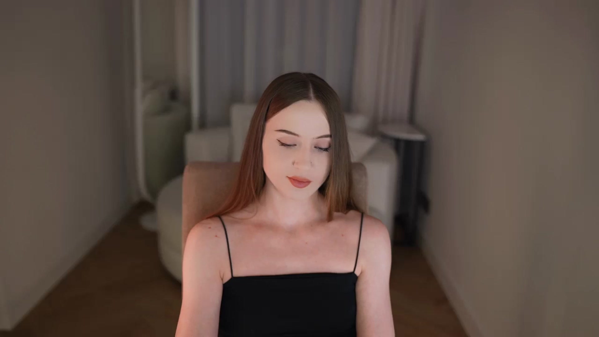 Gallery image thumbnail from Innocent_Soul's myfreecams stream on, 04/20/2026, 17:28 image 18 of 20