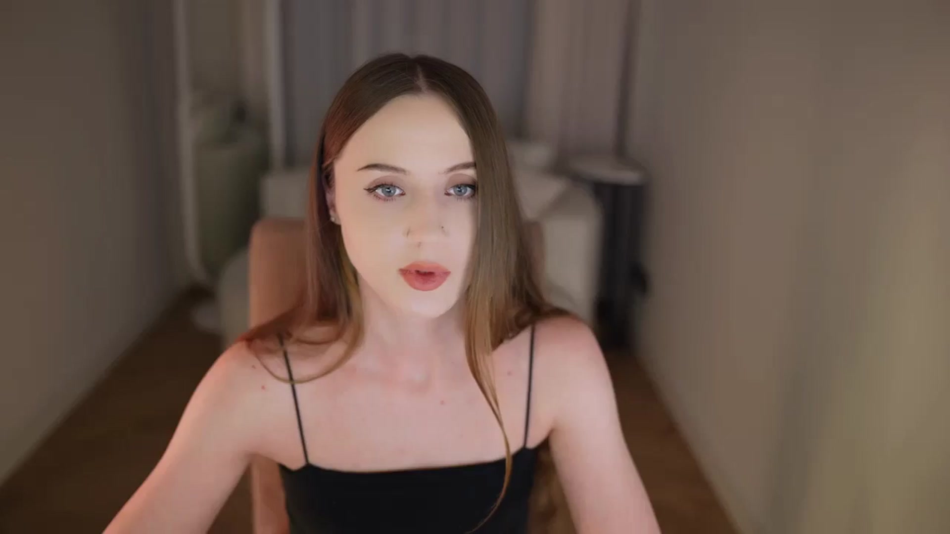 Gallery image thumbnail from Innocent_Soul's myfreecams stream on, 04/20/2026, 20:40 image 13 of 20