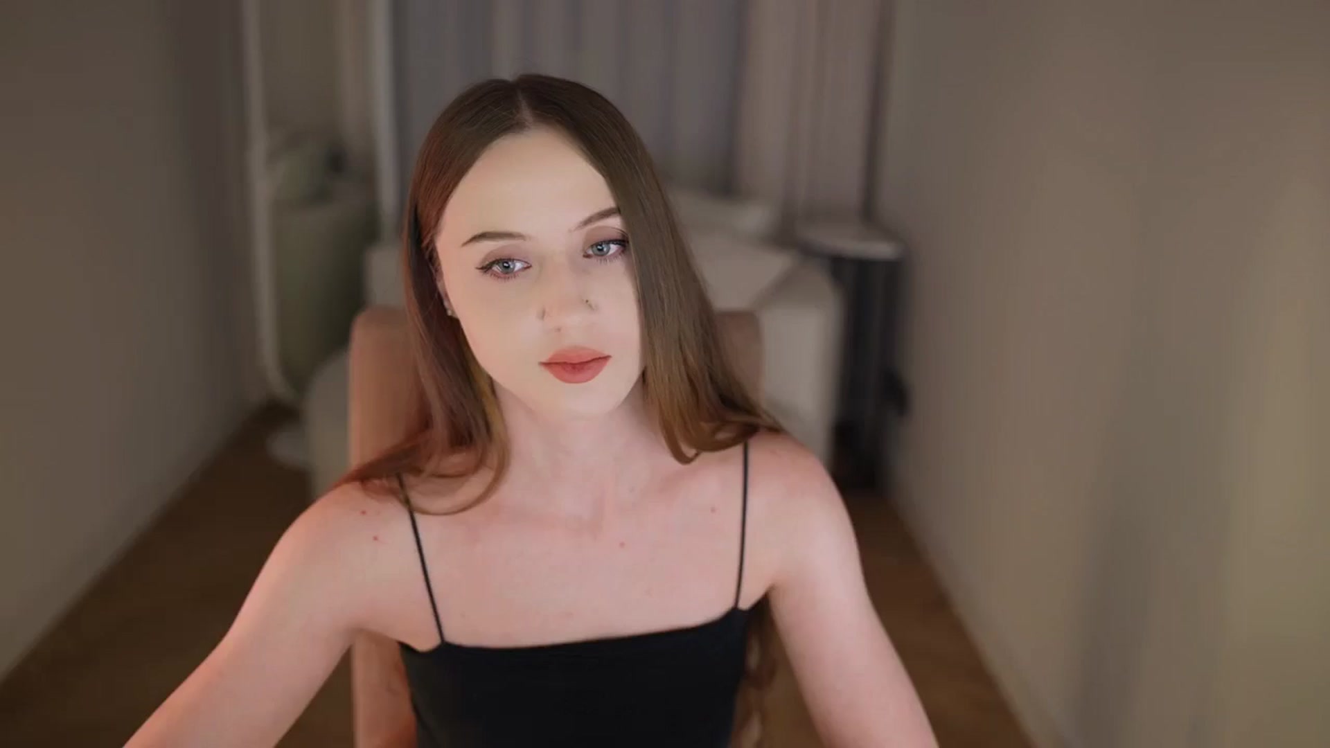 Gallery image thumbnail from Innocent_Soul's myfreecams stream on, 04/20/2026, 20:40 image 7 of 20