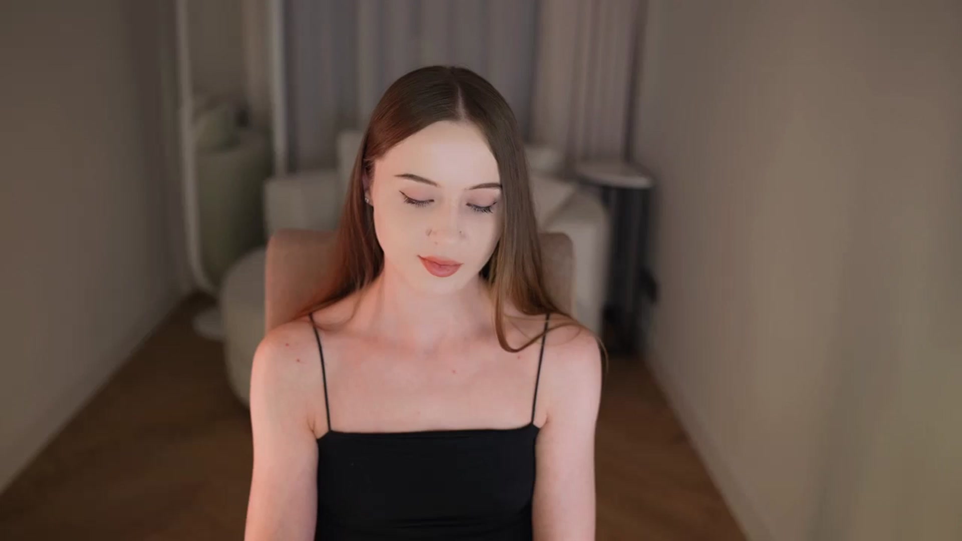 Gallery image thumbnail from Innocent_Soul's myfreecams stream on, 04/20/2026, 20:40 image 20 of 20