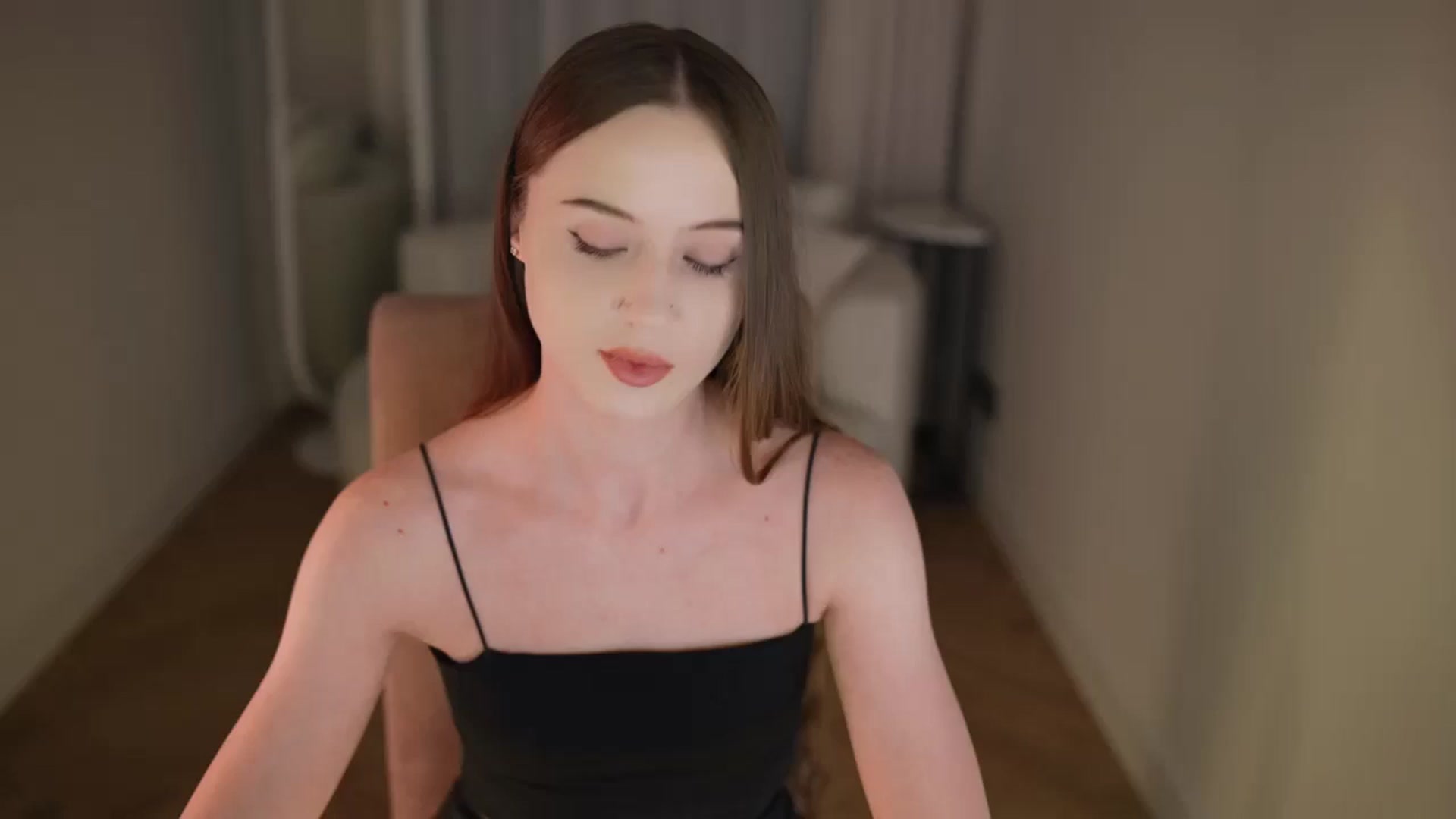 Gallery image thumbnail from Innocent_Soul's myfreecams stream on, 04/20/2026, 21:20 image 1 of 20