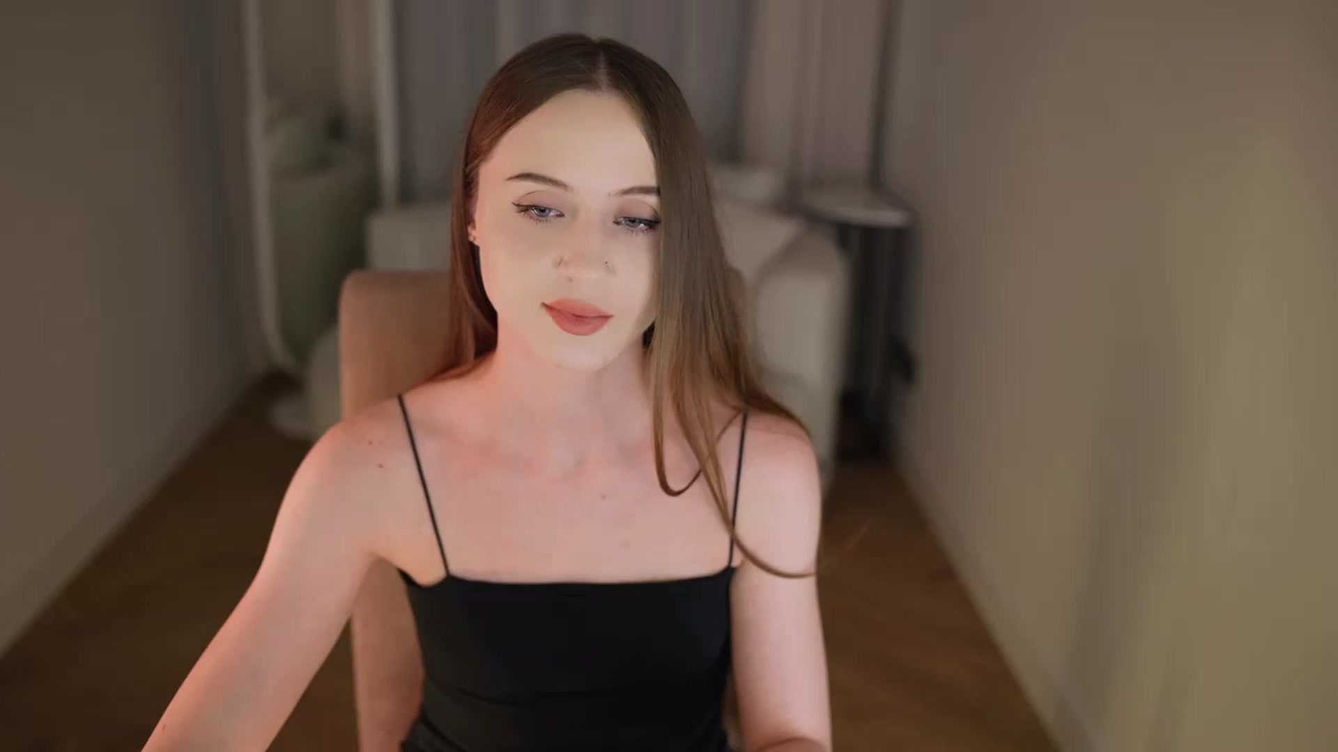 Gallery image thumbnail from Innocent_Soul's myfreecams stream on, 04/20/2026, 21:20 image 15 of 20