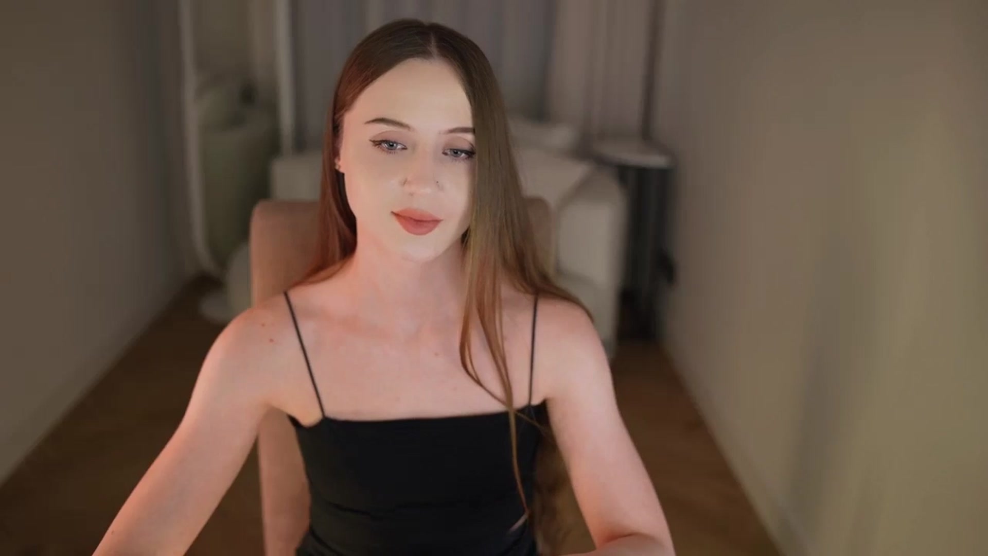 Gallery image thumbnail from Innocent_Soul's myfreecams stream on, 04/20/2026, 21:20 image 18 of 20