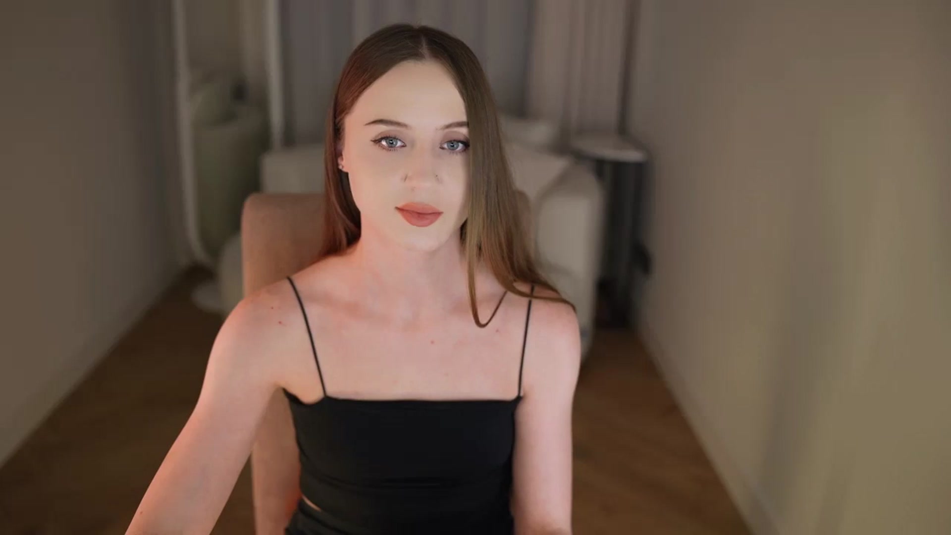 Gallery image thumbnail from Innocent_Soul's myfreecams stream on, 04/20/2026, 21:20 image 12 of 20