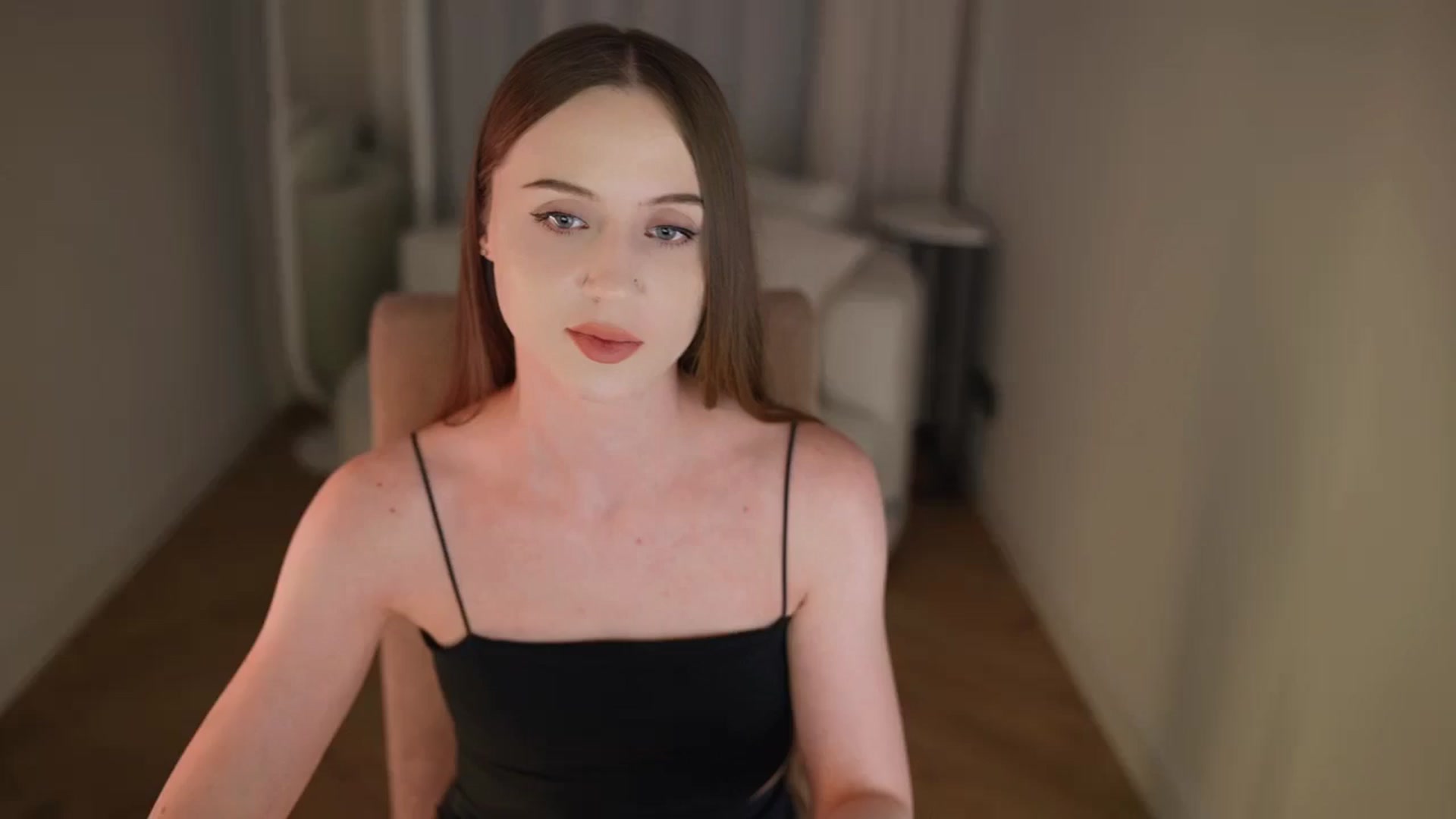 Gallery image thumbnail from Innocent_Soul's myfreecams stream on, 04/20/2026, 21:20 image 5 of 20