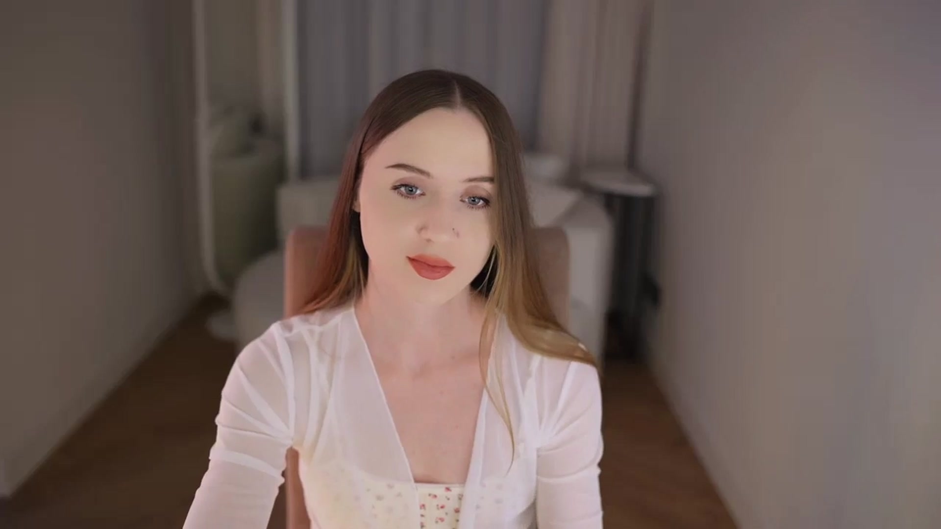 Gallery image thumbnail from Innocent_Soul's myfreecams stream on, 04/22/2026, 16:32 image 6 of 20