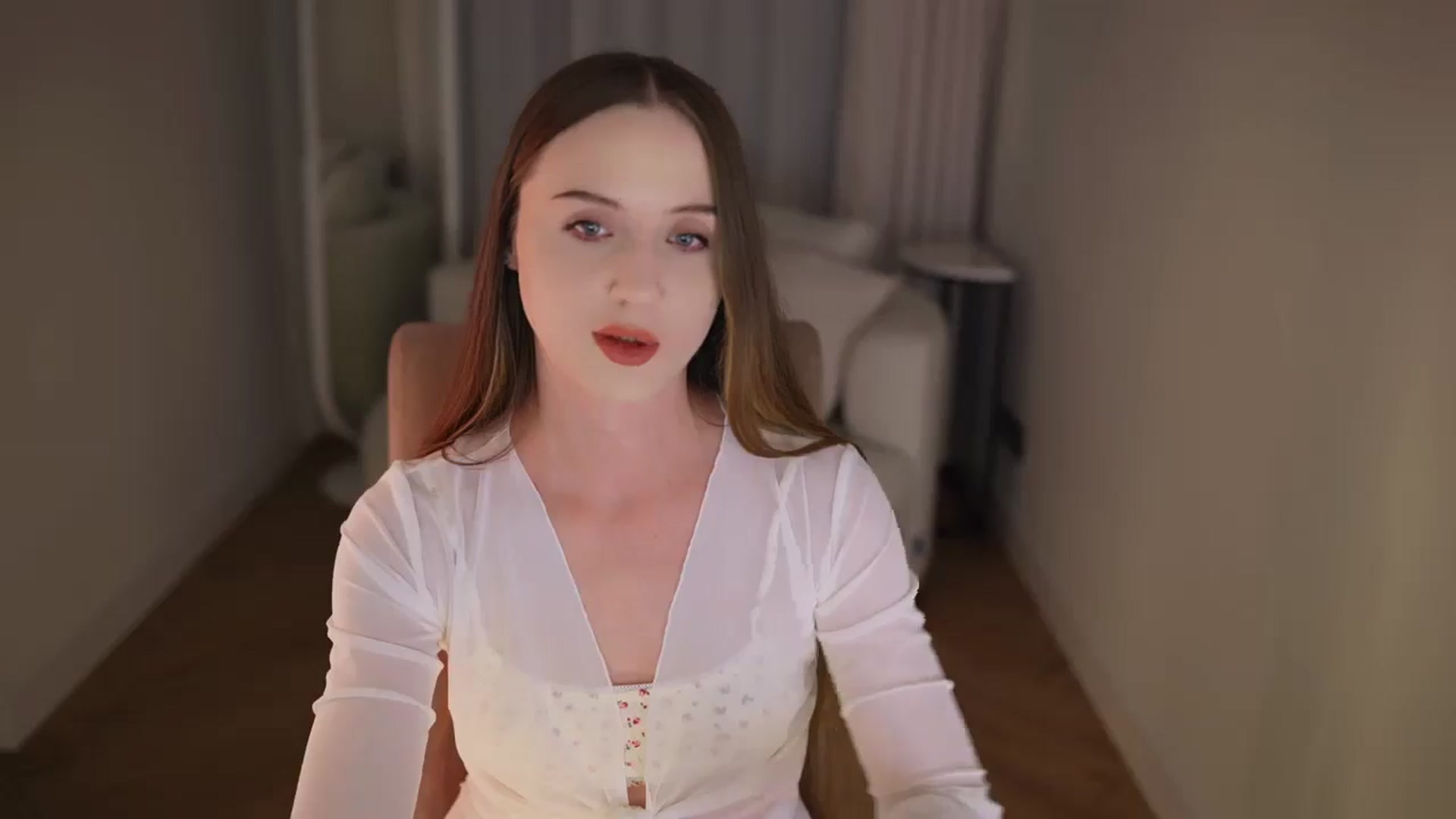 Gallery image thumbnail from Innocent_Soul's myfreecams stream on, 04/22/2026, 19:02 image 15 of 20