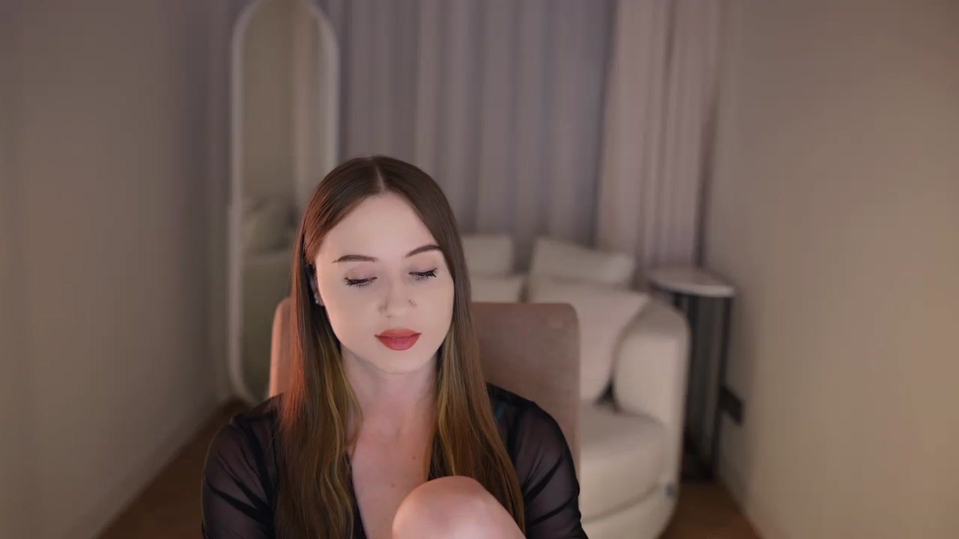Gallery image thumbnail from Innocent_Soul's myfreecams stream on, 04/23/2026, 18:36 image 16 of 20