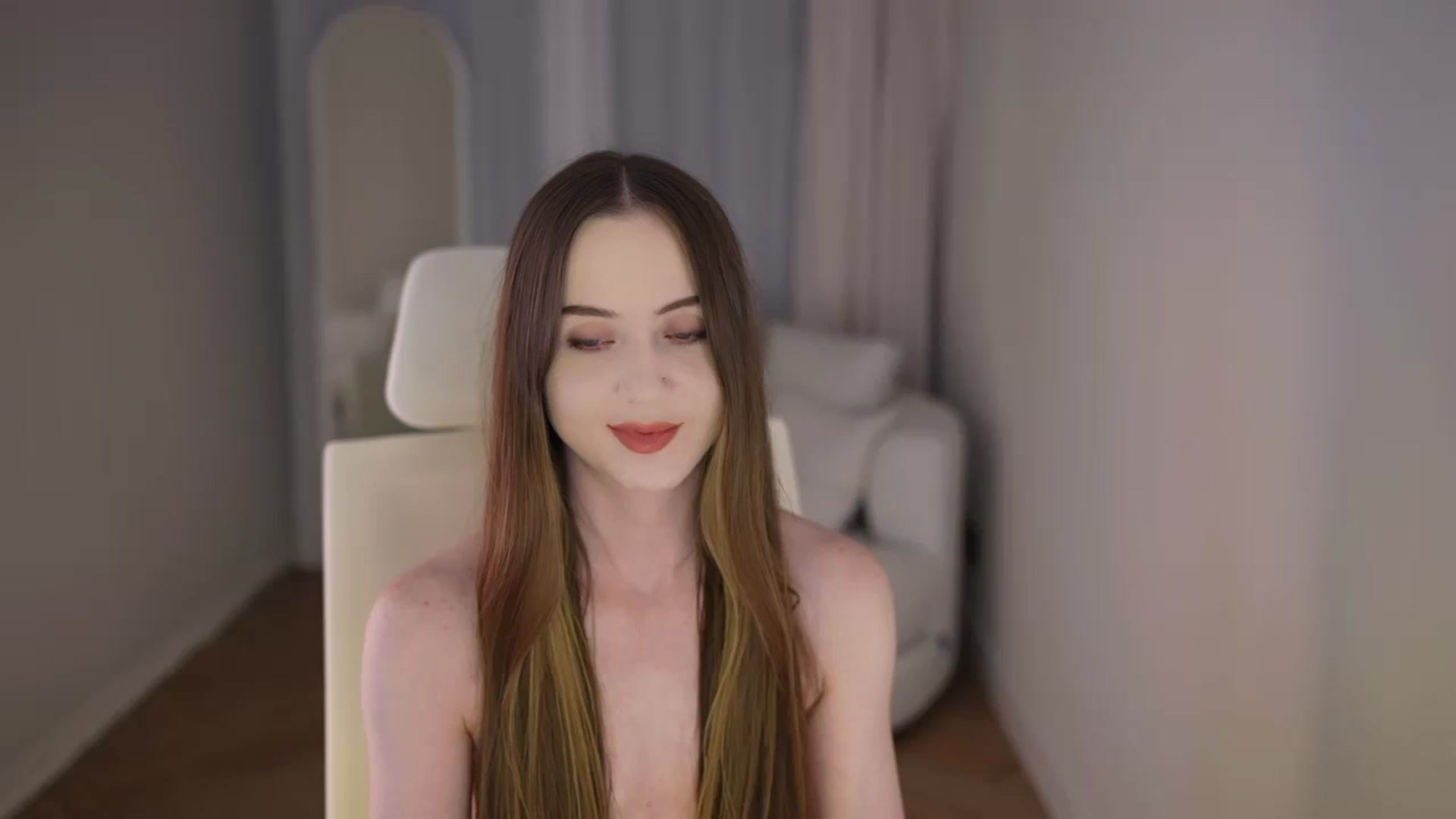 Gallery image thumbnail from Innocent_Soul's myfreecams stream on, 04/28/2026, 13:57 image 4 of 20