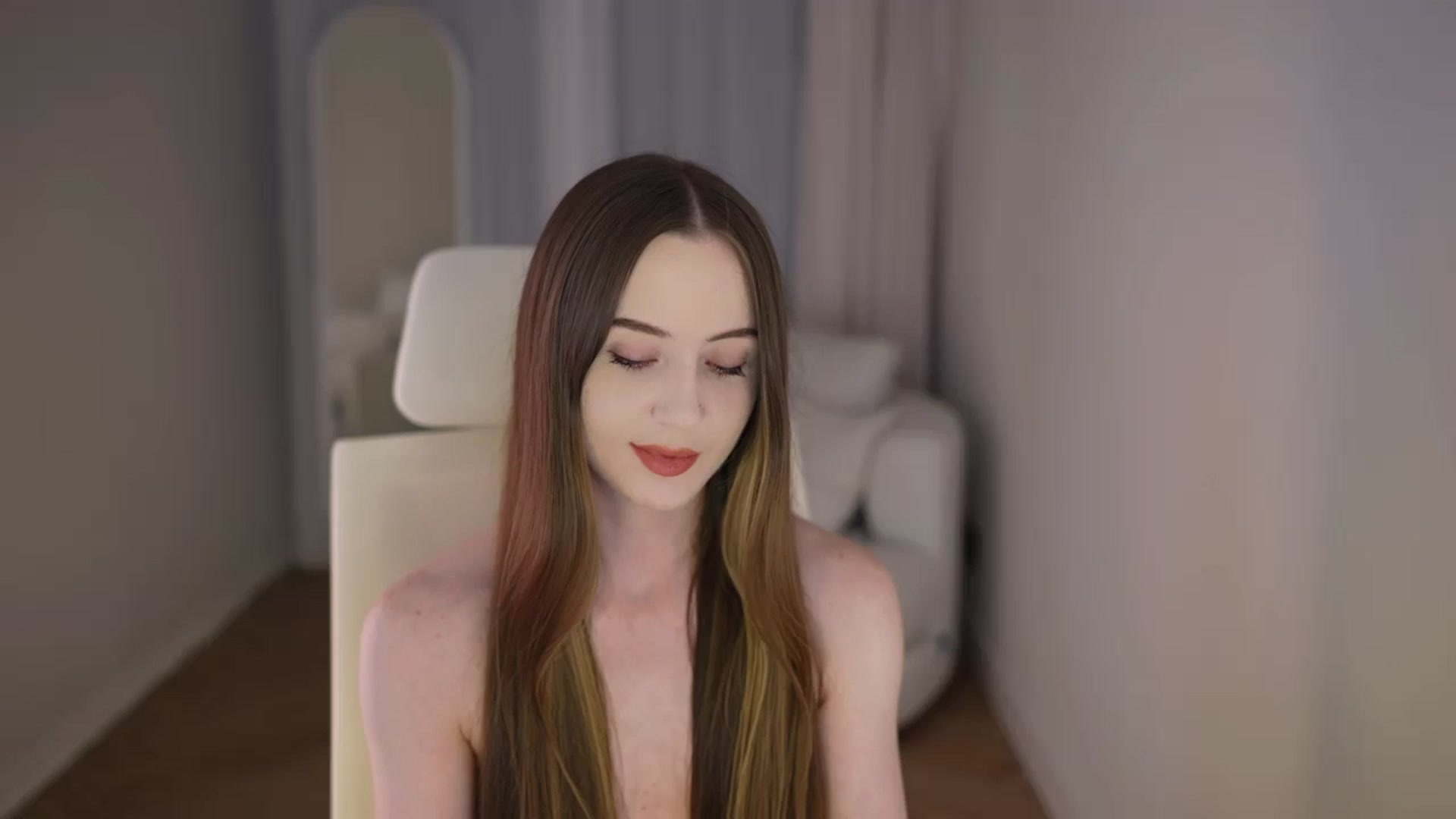 Gallery image thumbnail from Innocent_Soul's myfreecams stream on, 04/28/2026, 13:57 image 3 of 20
