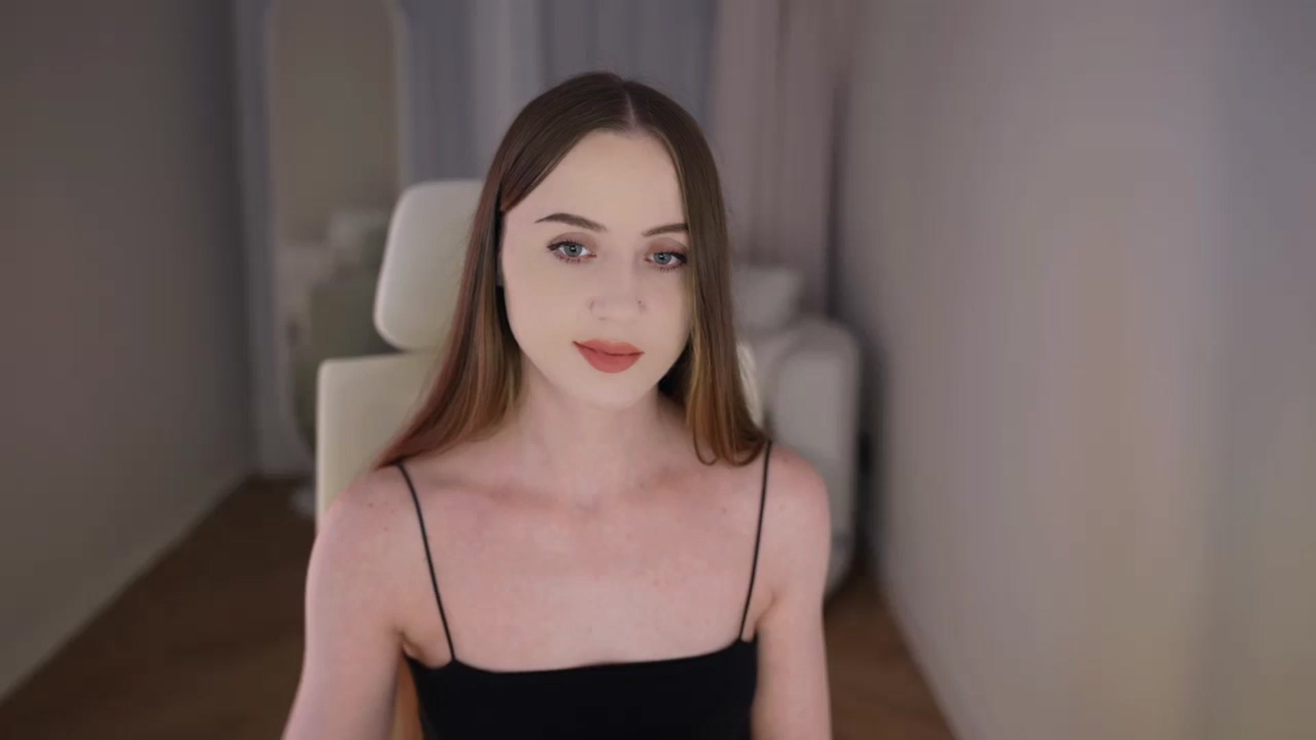 Gallery image thumbnail from Innocent_Soul's myfreecams stream on, 04/28/2026, 13:57 image 17 of 20