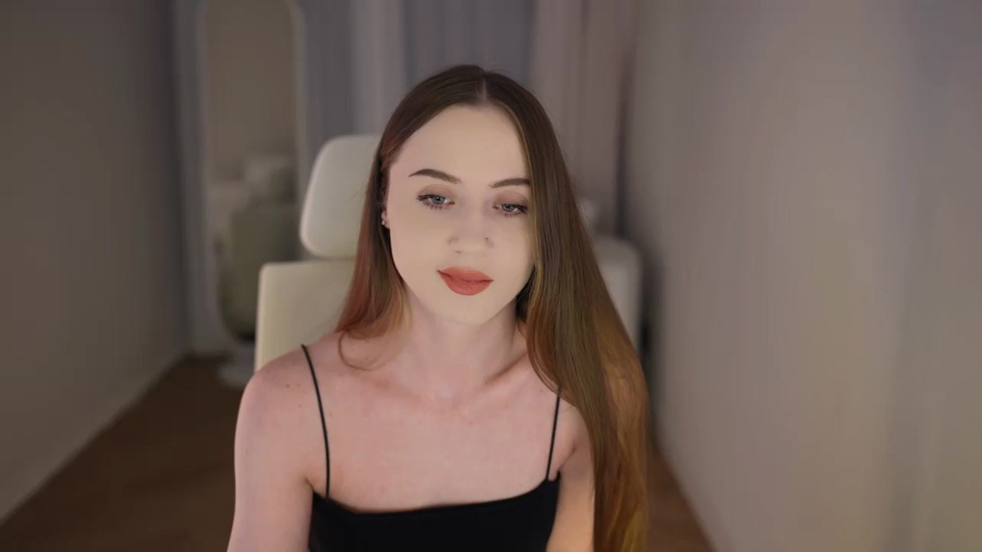 Gallery image thumbnail from Innocent_Soul's myfreecams stream on, 04/28/2026, 14:35 image 13 of 20