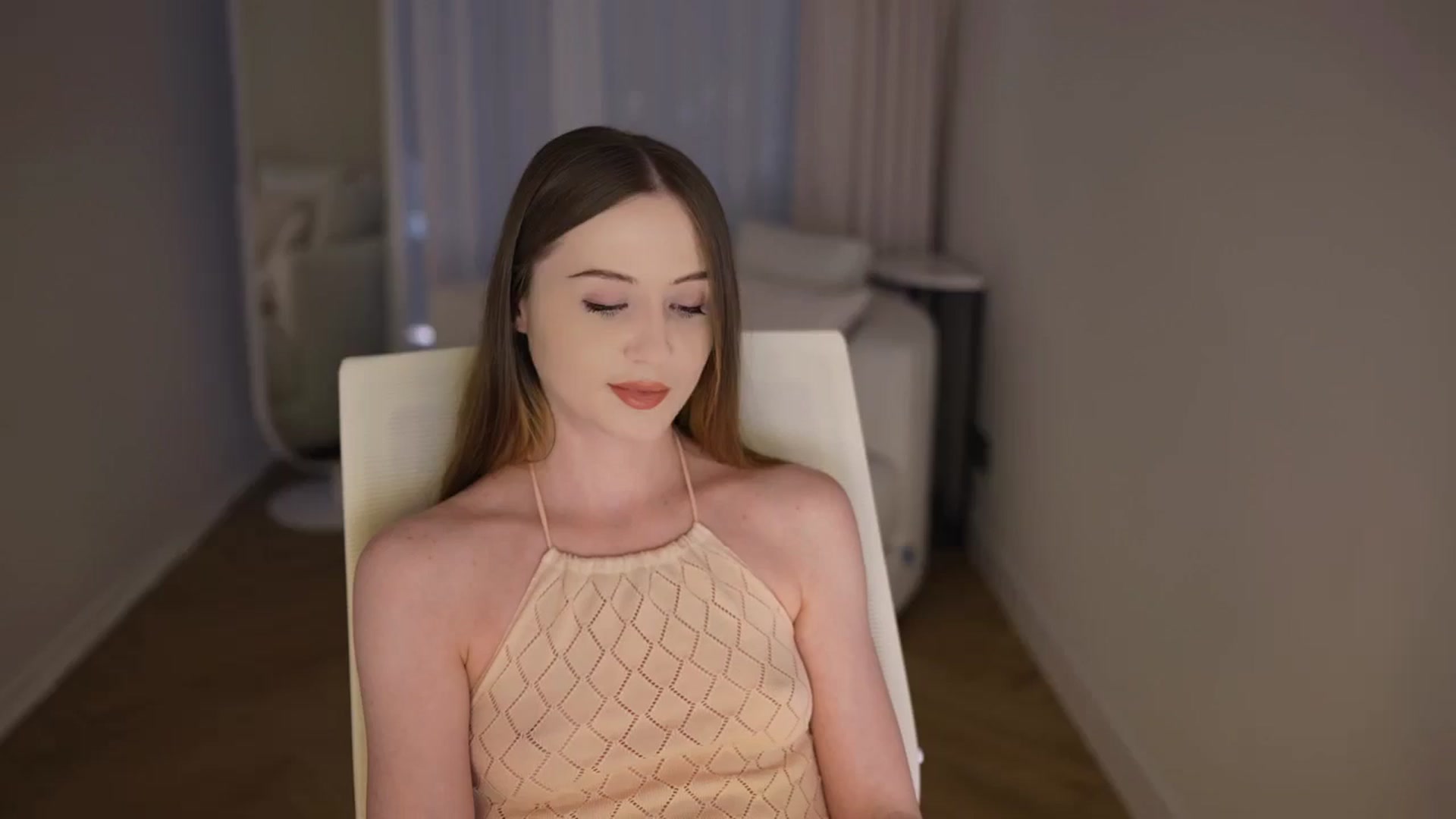 Gallery image thumbnail from Innocent_Soul's myfreecams stream on, 04/30/2026, 08:13 image 3 of 20