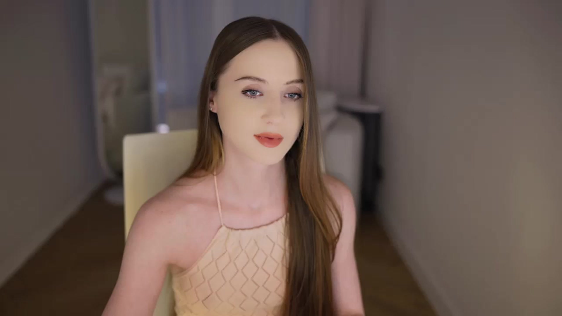 Gallery image thumbnail from Innocent_Soul's myfreecams stream on, 04/30/2026, 09:35 image 10 of 20