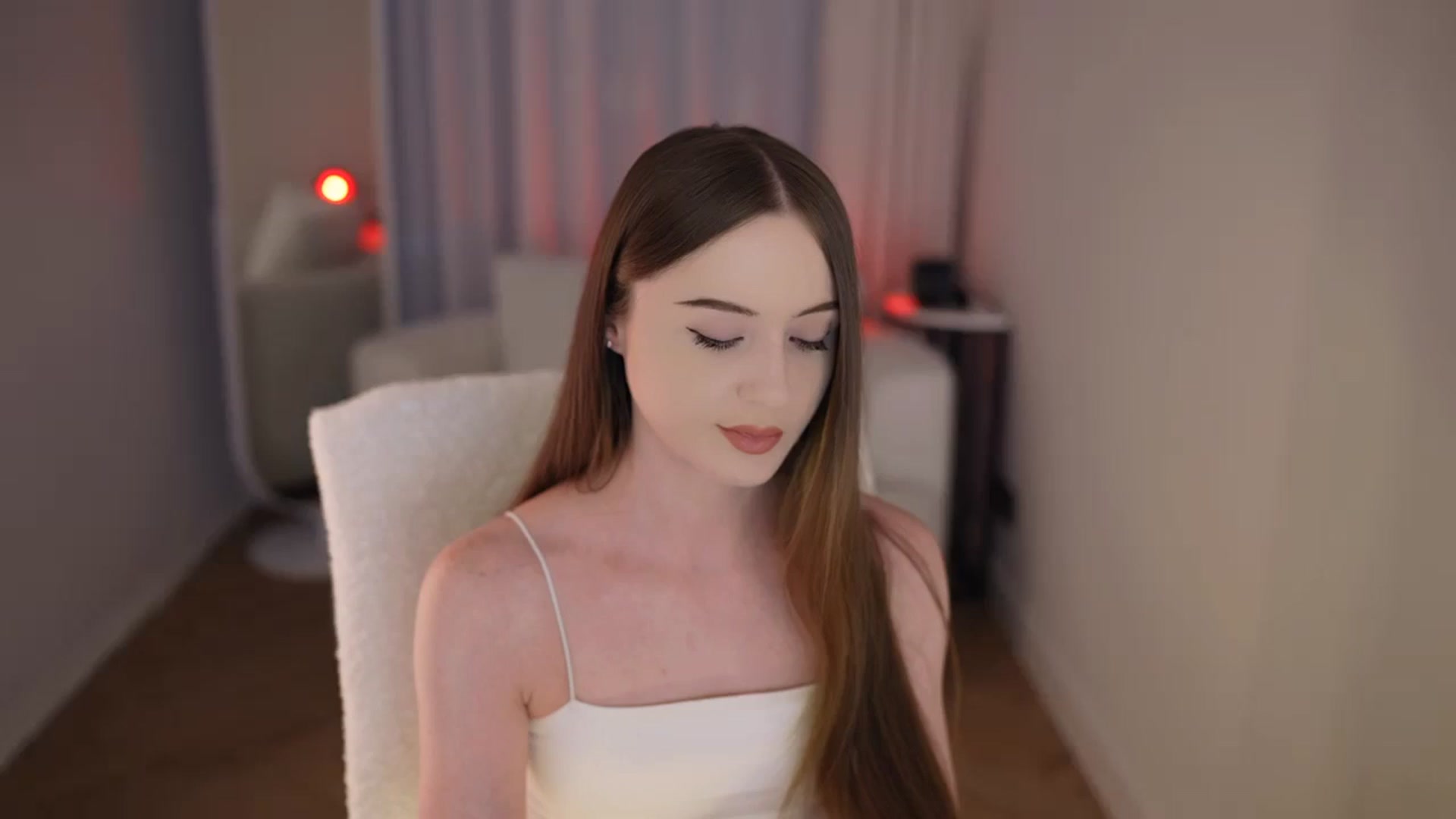 Gallery image thumbnail from Innocent_Soul's myfreecams stream on, 05/05/2026, 12:18 image 9 of 20