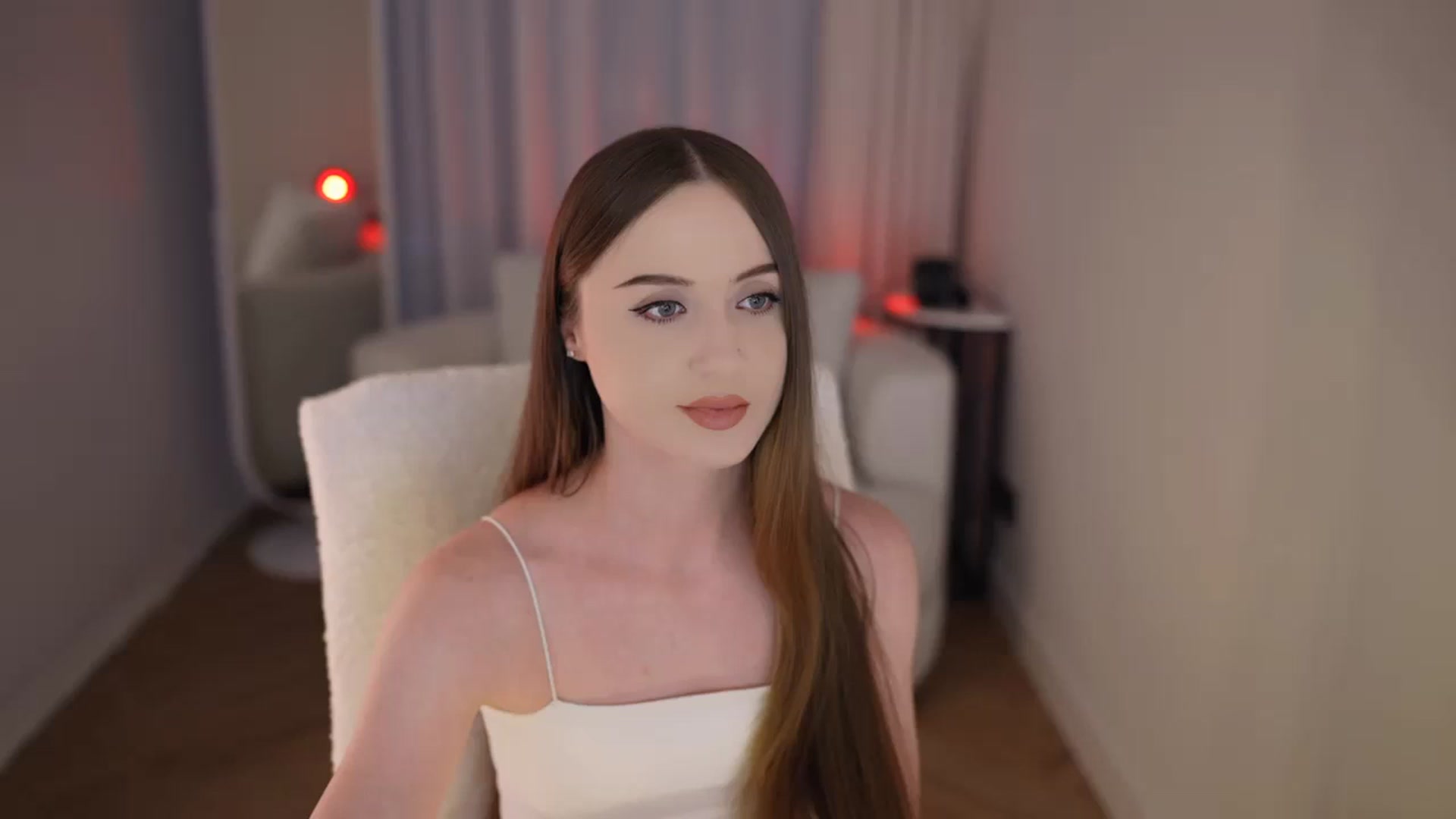 Gallery image thumbnail from Innocent_Soul's myfreecams stream on, 05/05/2026, 12:18 image 6 of 20
