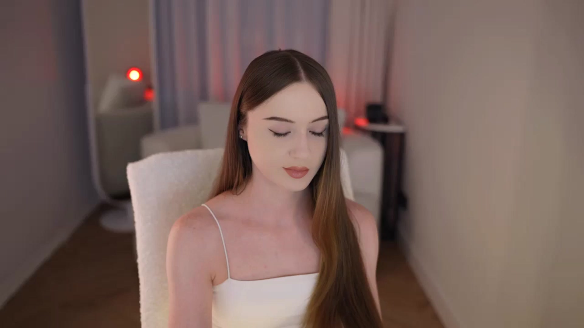 Gallery image thumbnail from Innocent_Soul's myfreecams stream on, 05/05/2026, 12:18 image 7 of 20