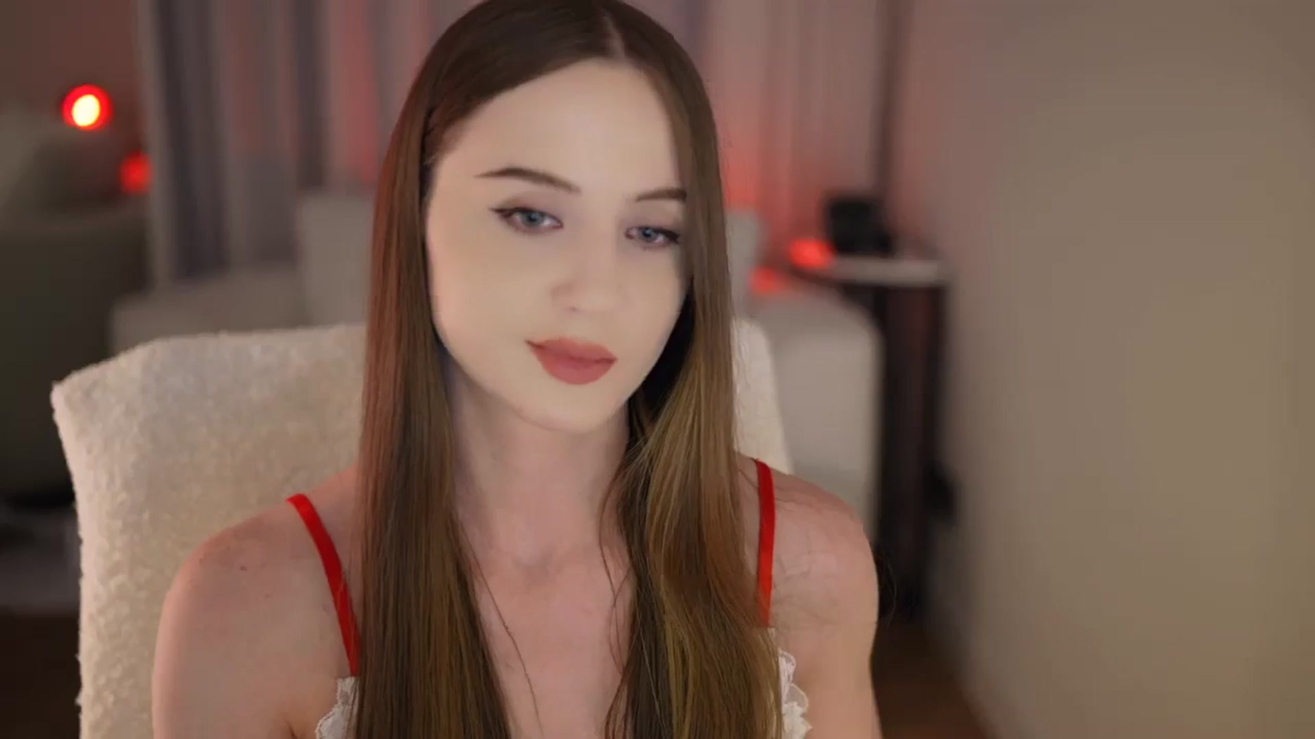 Gallery image thumbnail from Innocent_Soul's myfreecams stream on, 05/05/2026, 16:36 image 8 of 20
