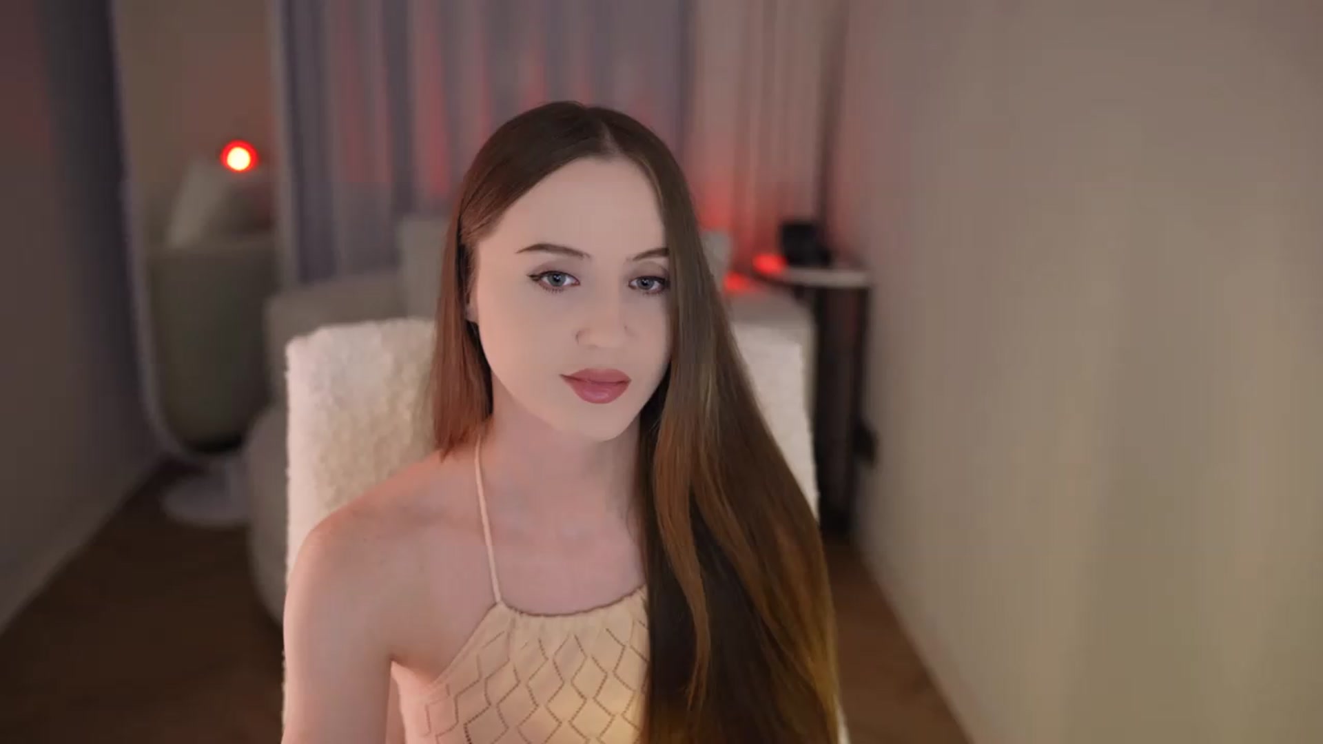 Gallery image thumbnail from Innocent_Soul's myfreecams stream on, 05/13/2026, 14:43 image 4 of 20