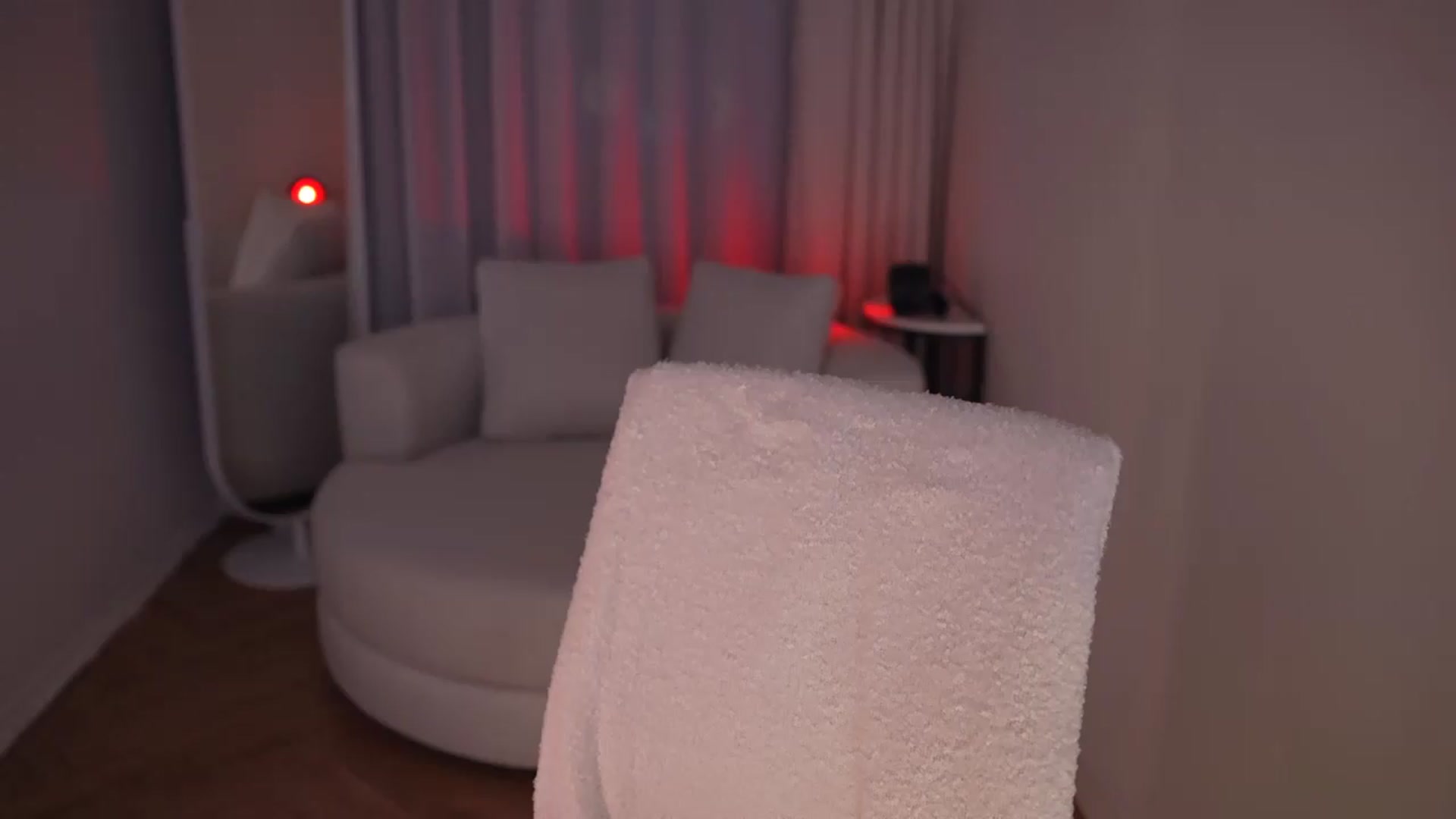 Gallery image thumbnail from Innocent_Soul's myfreecams stream on, 05/14/2026, 14:20 image 19 of 20