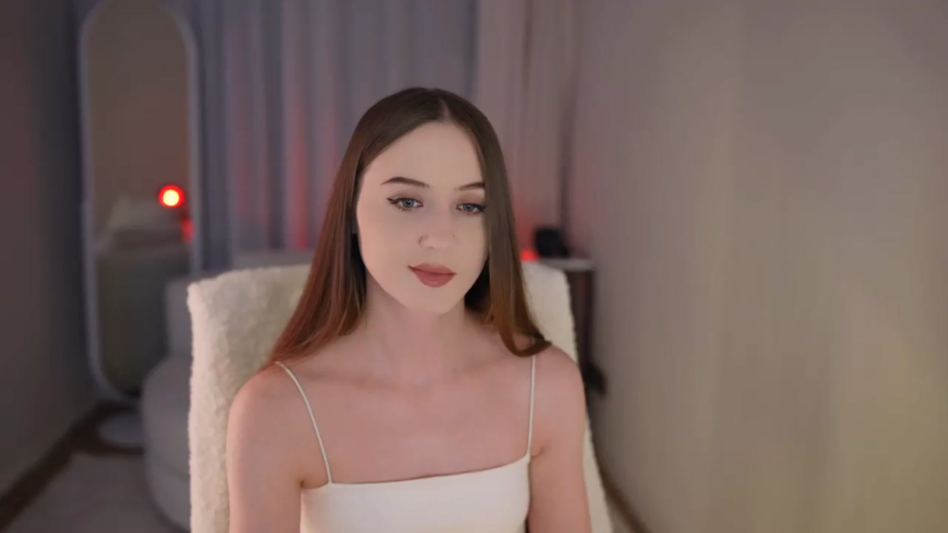 Gallery image thumbnail from Innocent_Soul's myfreecams stream on, 05/19/2026, 12:47 image 18 of 20
