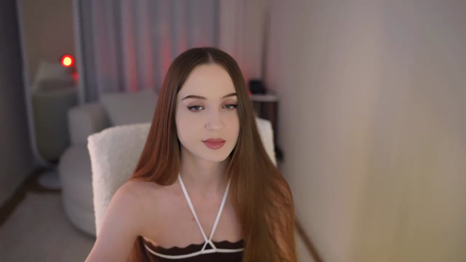 Gallery image thumbnail from Innocent_Soul's myfreecams stream on, 05/27/2026, 09:43 image 11 of 20