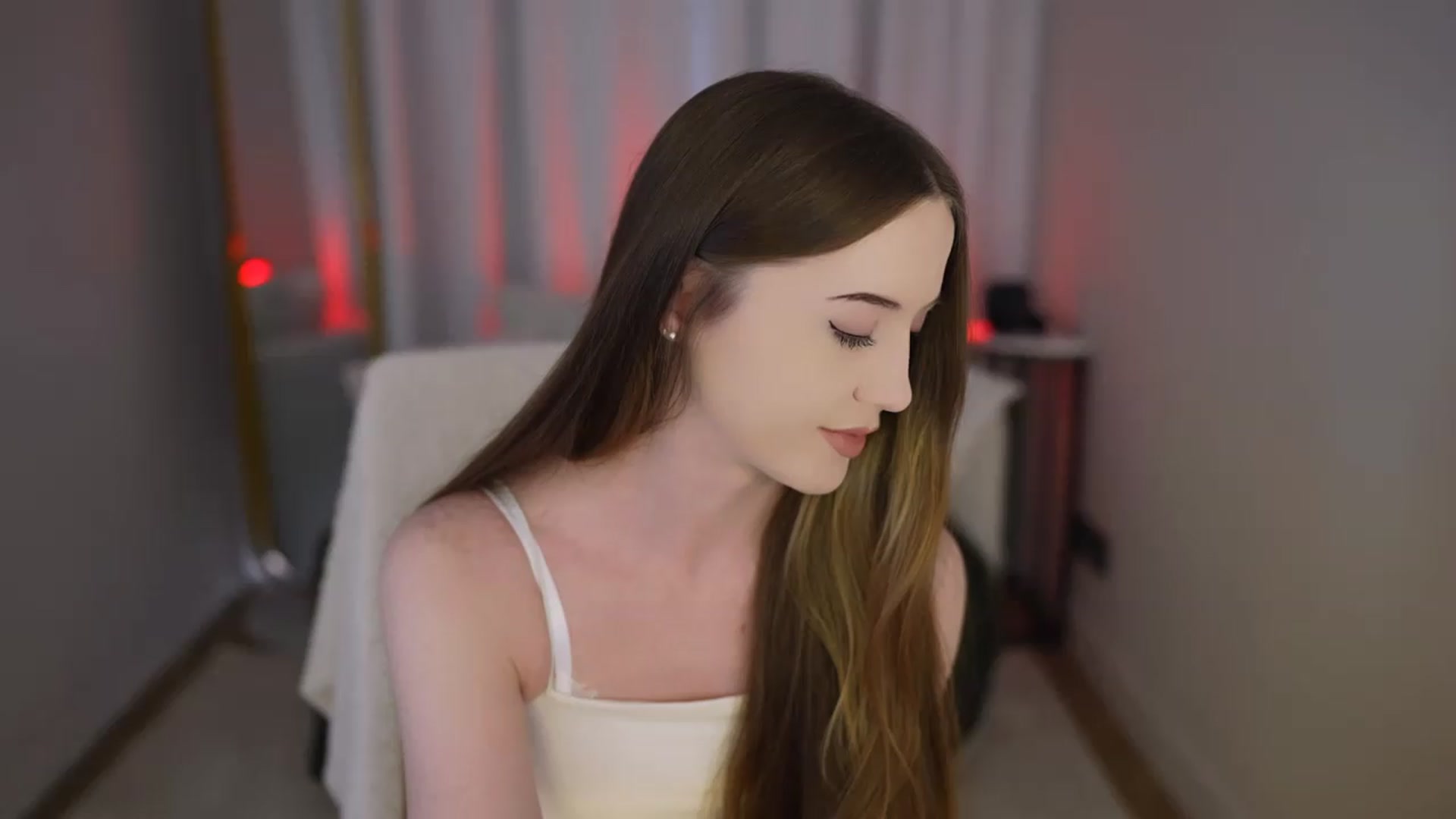 Gallery image thumbnail from Innocent_Soul's myfreecams stream on, 06/14/2026, 13:26 image 1 of 20