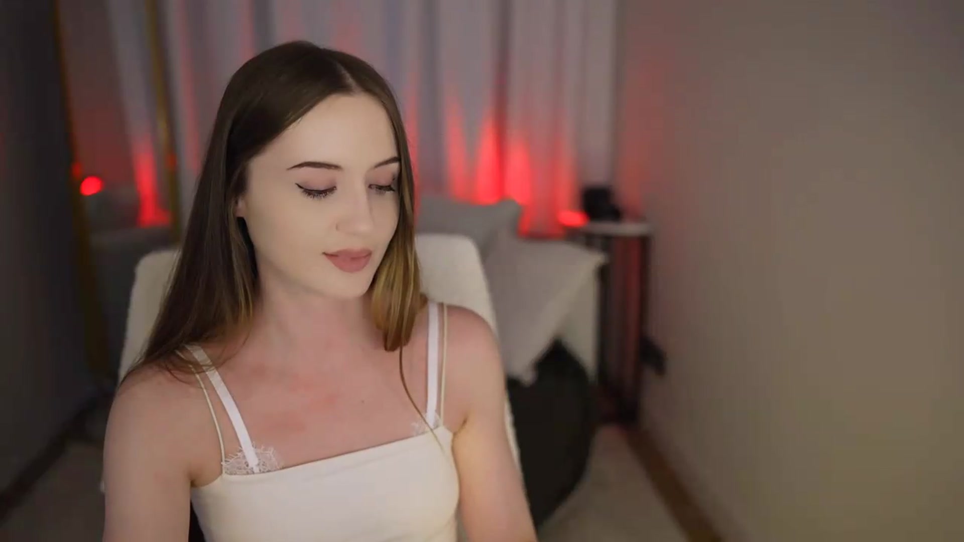 Gallery image thumbnail from Innocent_Soul's myfreecams stream on, 06/14/2026, 16:38 image 20 of 20