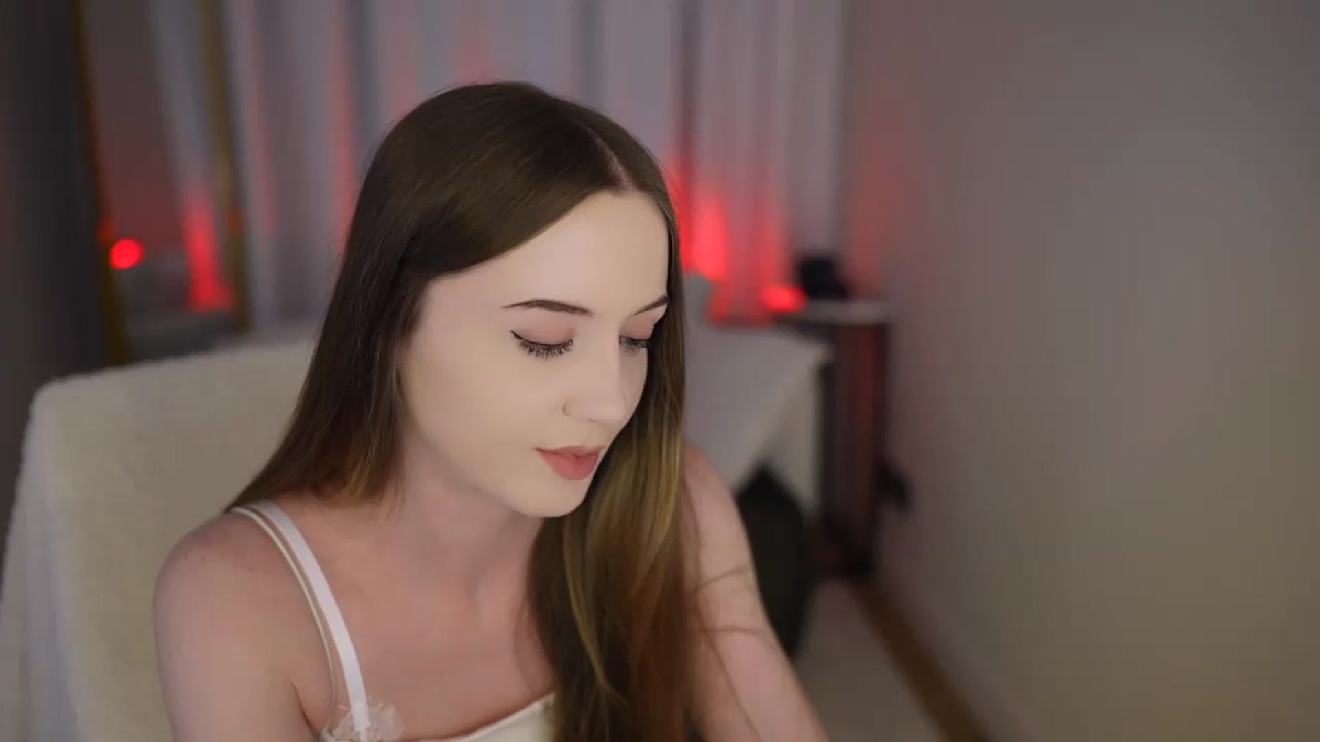 Gallery image thumbnail from Innocent_Soul's myfreecams stream on, 06/14/2026, 16:38 image 7 of 20