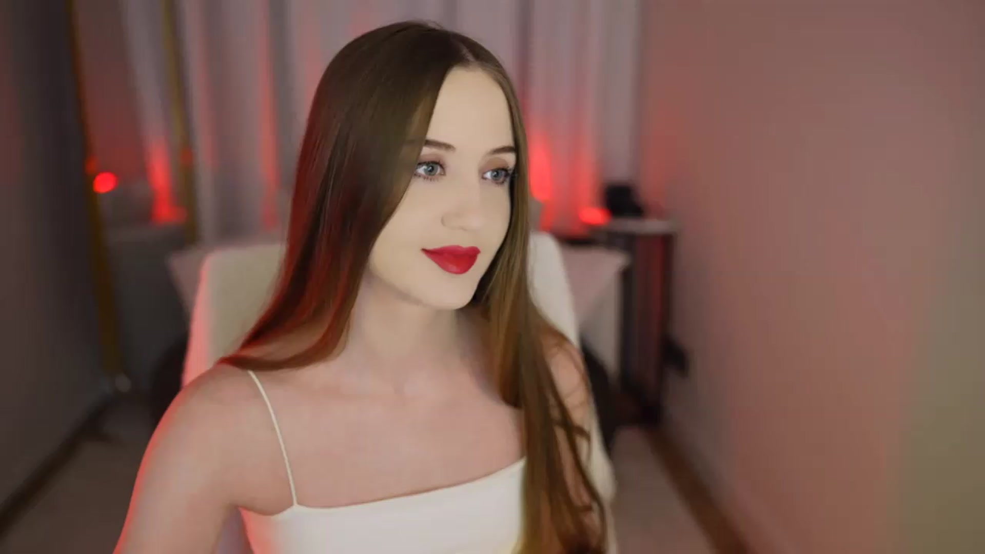 Gallery image thumbnail from Innocent_Soul's myfreecams stream on, 06/25/2026, 14:49 image 17 of 20