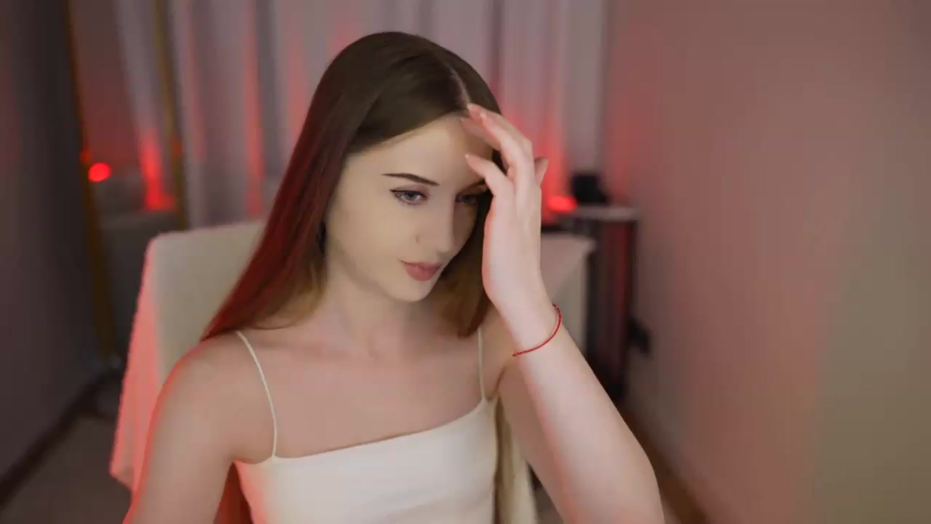 Gallery image thumbnail from Innocent_Soul's myfreecams stream on, 06/25/2026, 14:49 image 11 of 20
