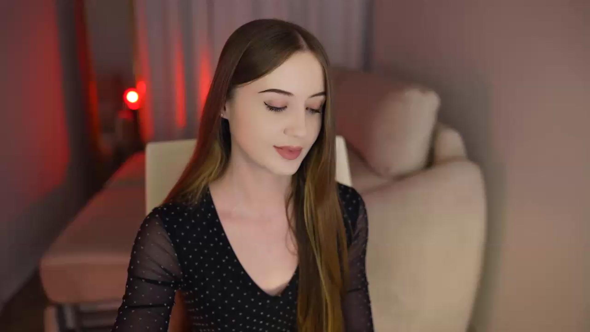 Gallery image thumbnail from Innocent_Soul's myfreecams stream on, 06/26/2026, 18:06 image 14 of 20