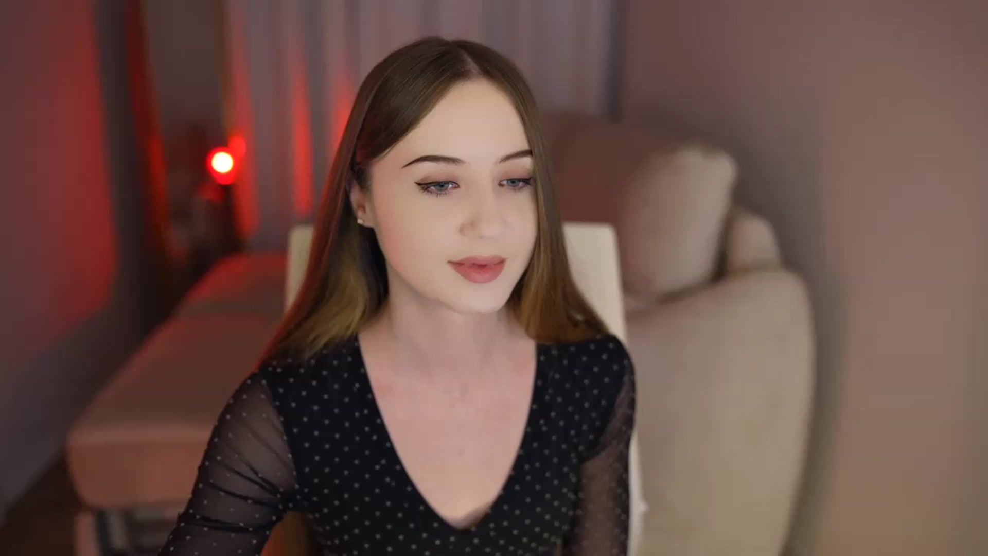Gallery image thumbnail from Innocent_Soul's myfreecams stream on, 06/26/2026, 18:06 image 4 of 20