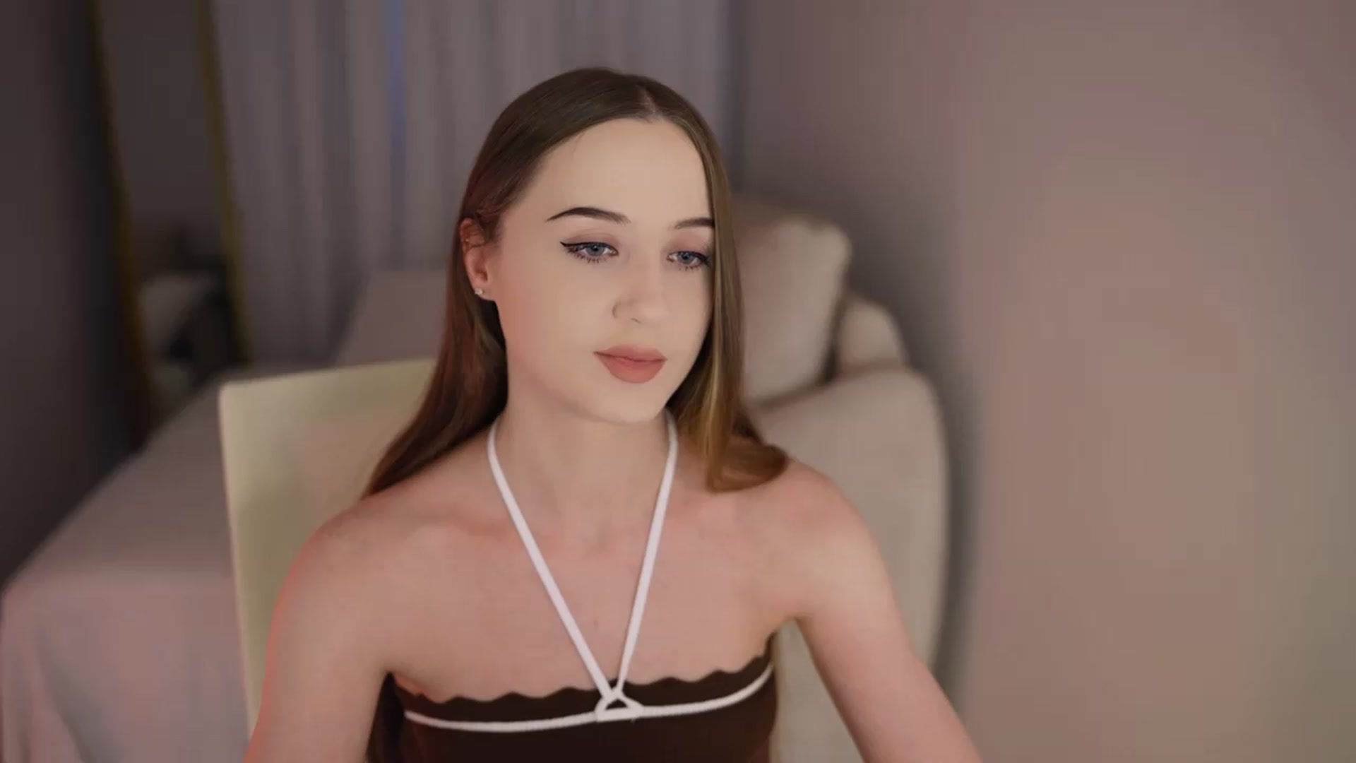 Gallery image thumbnail from Innocent_Soul's myfreecams stream on, 06/30/2026, 16:06 image 6 of 20