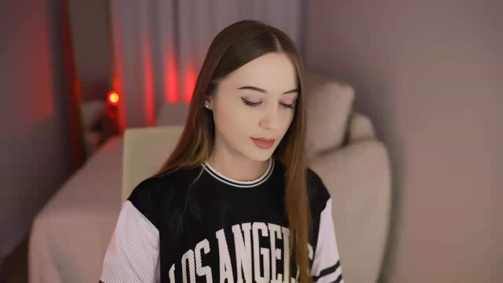 Gallery image thumbnail from Innocent_Soul's myfreecams stream on, 07/01/2026, 17:41 image 20 of 20