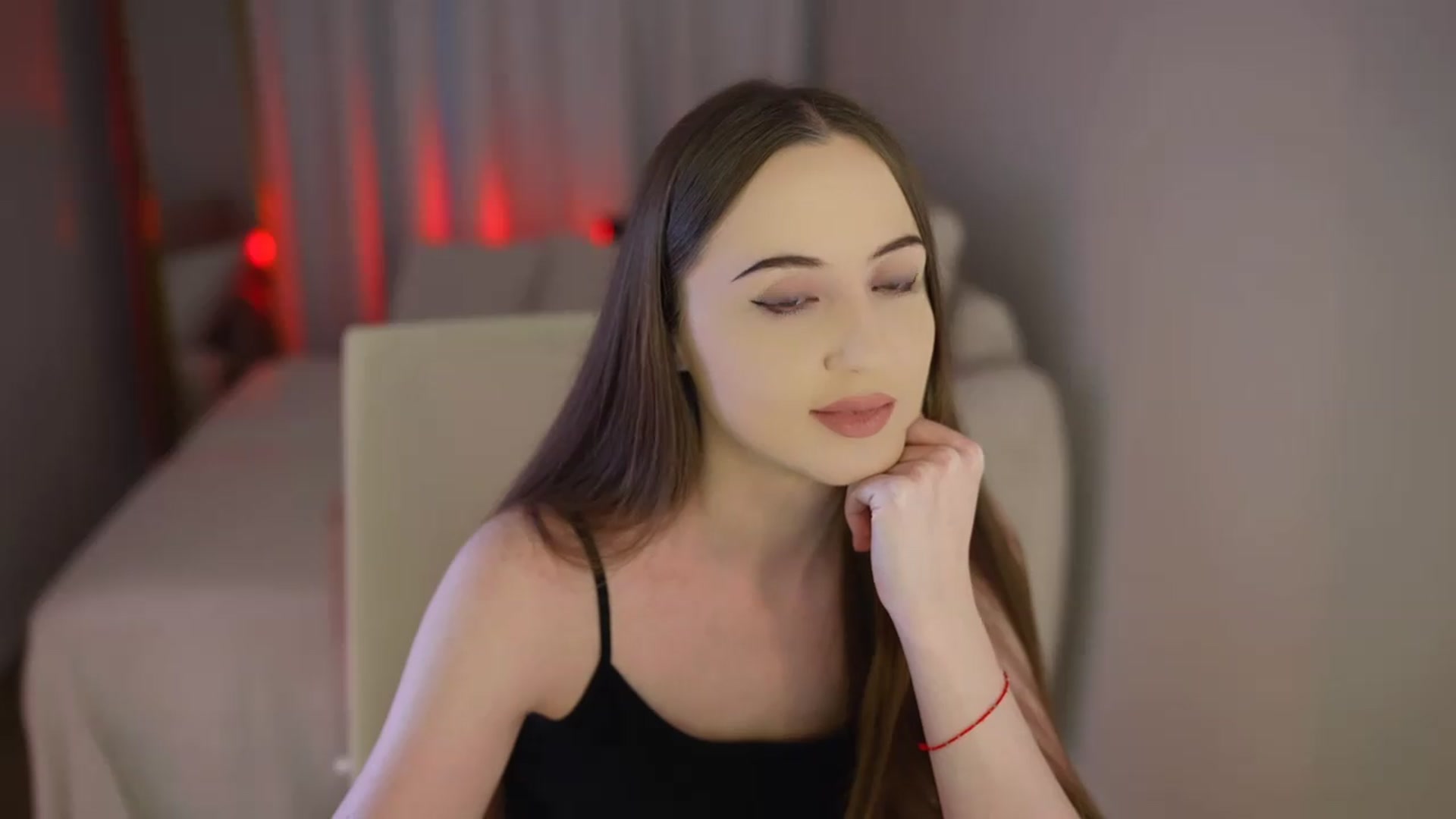 Gallery image thumbnail from Innocent_Soul's myfreecams stream on, 07/02/2026, 16:18 image 9 of 20