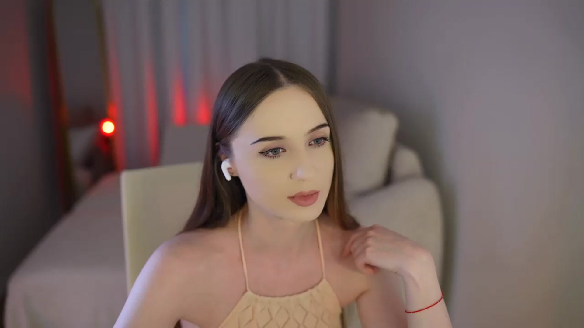 Gallery image thumbnail from Innocent_Soul's myfreecams stream on, 07/03/2026, 14:40 image 13 of 20