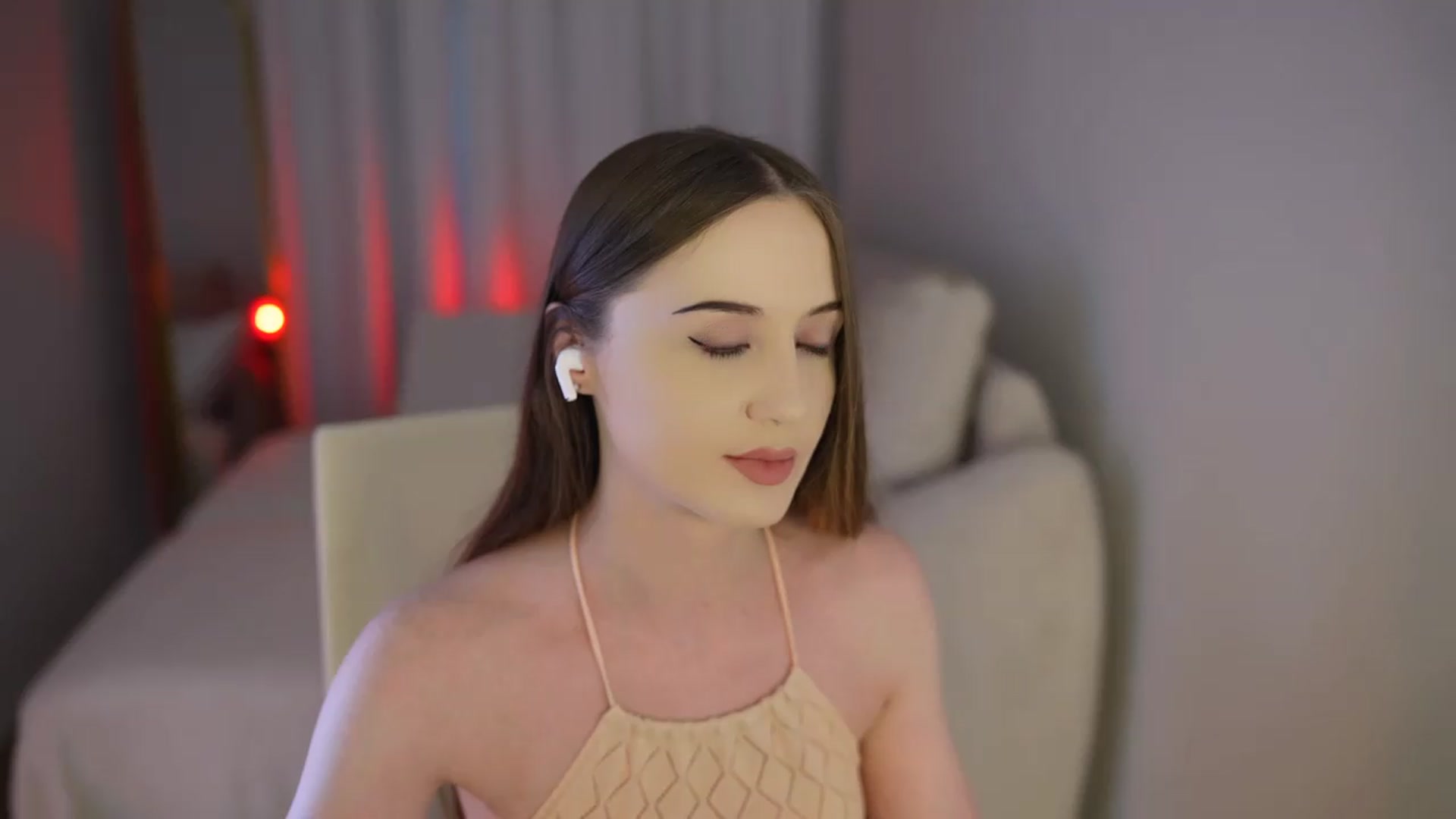 Gallery image thumbnail from Innocent_Soul's myfreecams stream on, 07/03/2026, 14:40 image 8 of 20