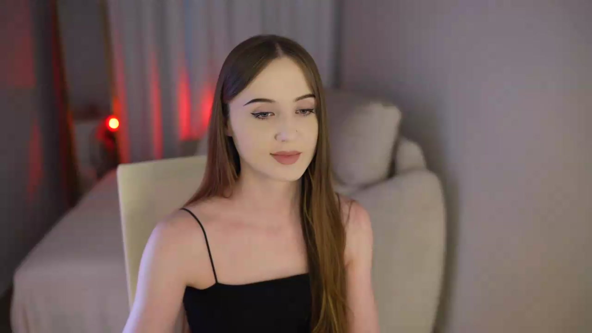 Gallery image thumbnail from Innocent_Soul's myfreecams stream on, 07/07/2026, 15:25 image 19 of 20
